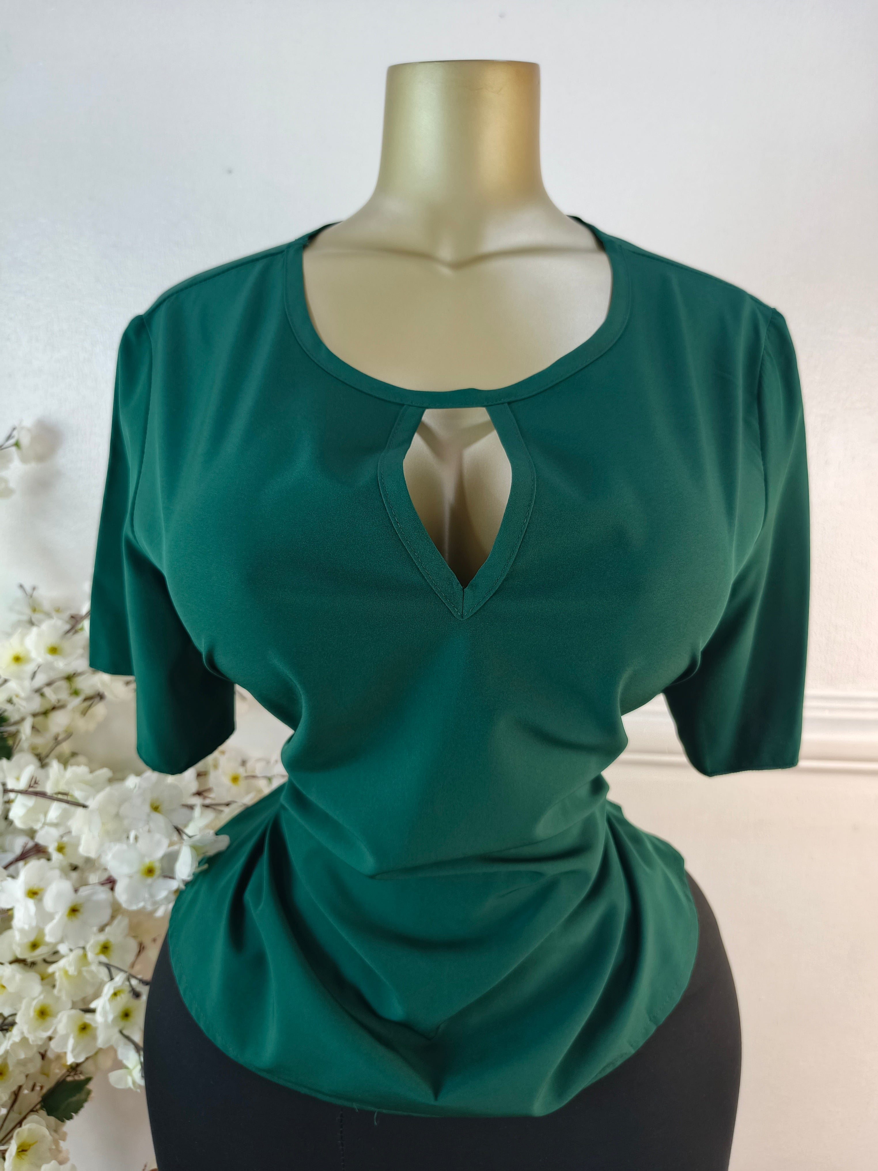 TOP UK SIZE 16