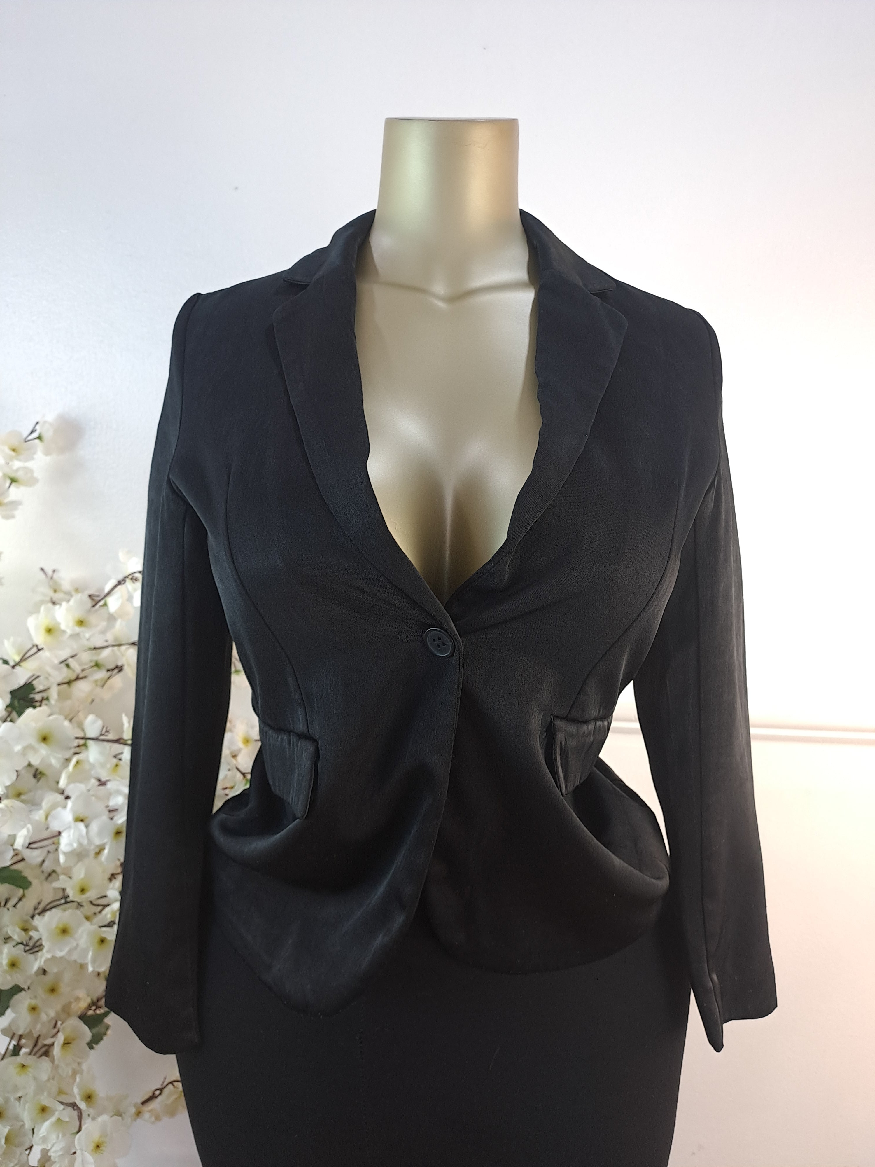 BLAZER UK SIZE 6 [LENGTH 25 INCHES]