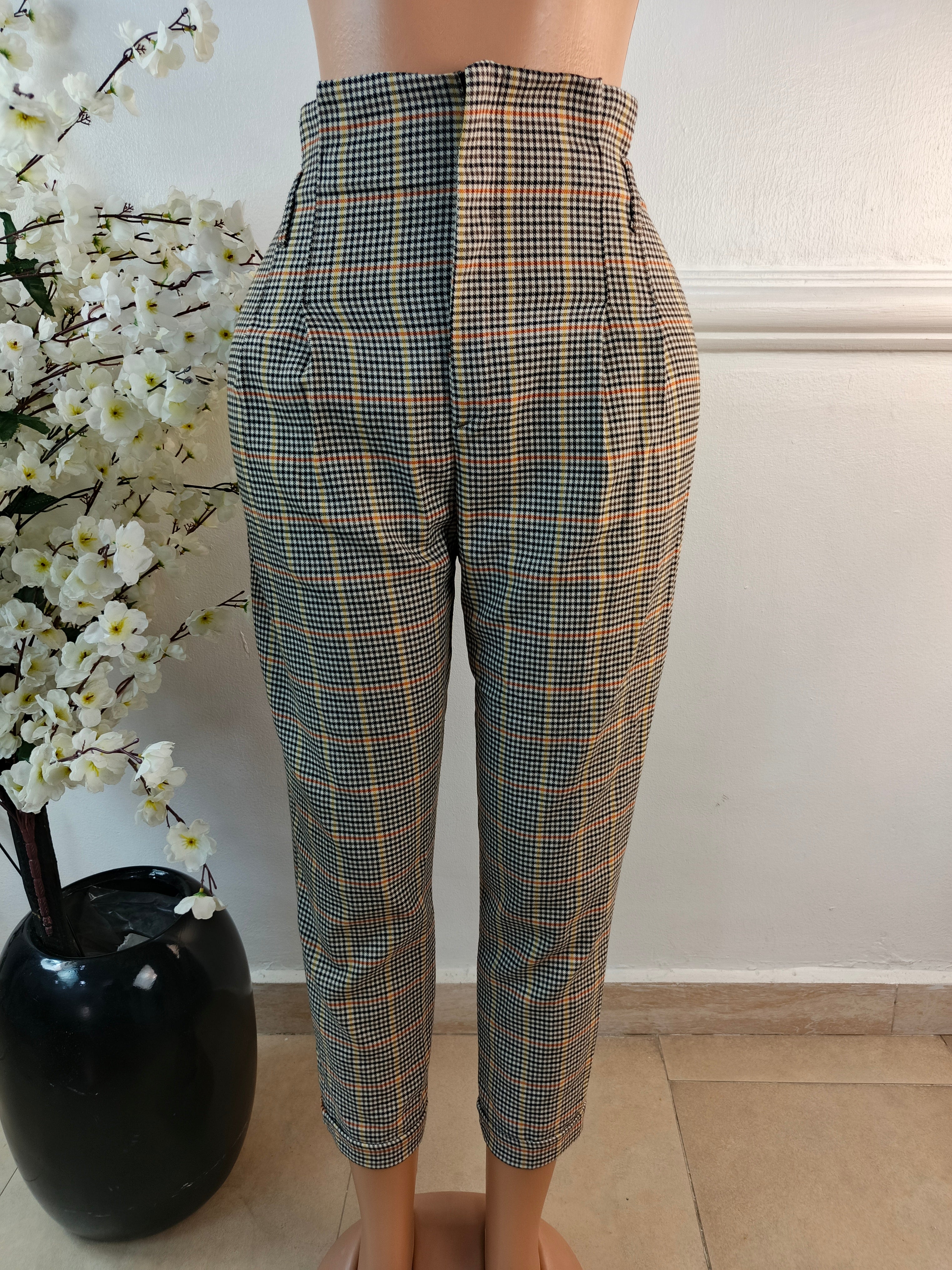 BERSHKA UK SIZE 14 [LENGTH 38 INCHES]