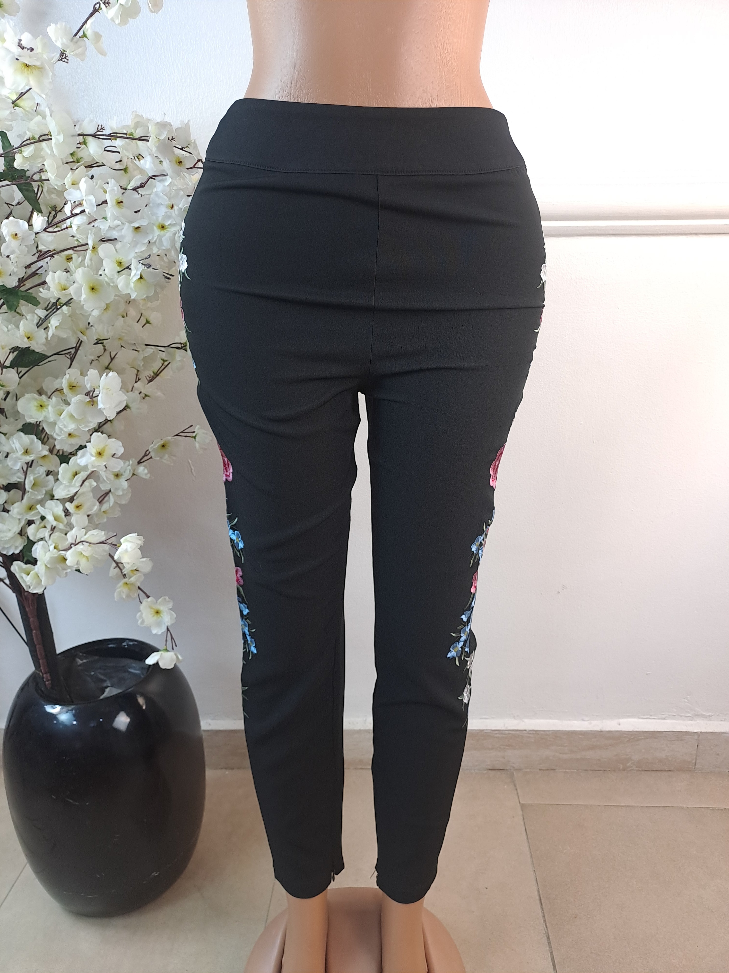 PRETTYLITTLETHING UK SIZE 10 [LENGTH 40 INCHES]
