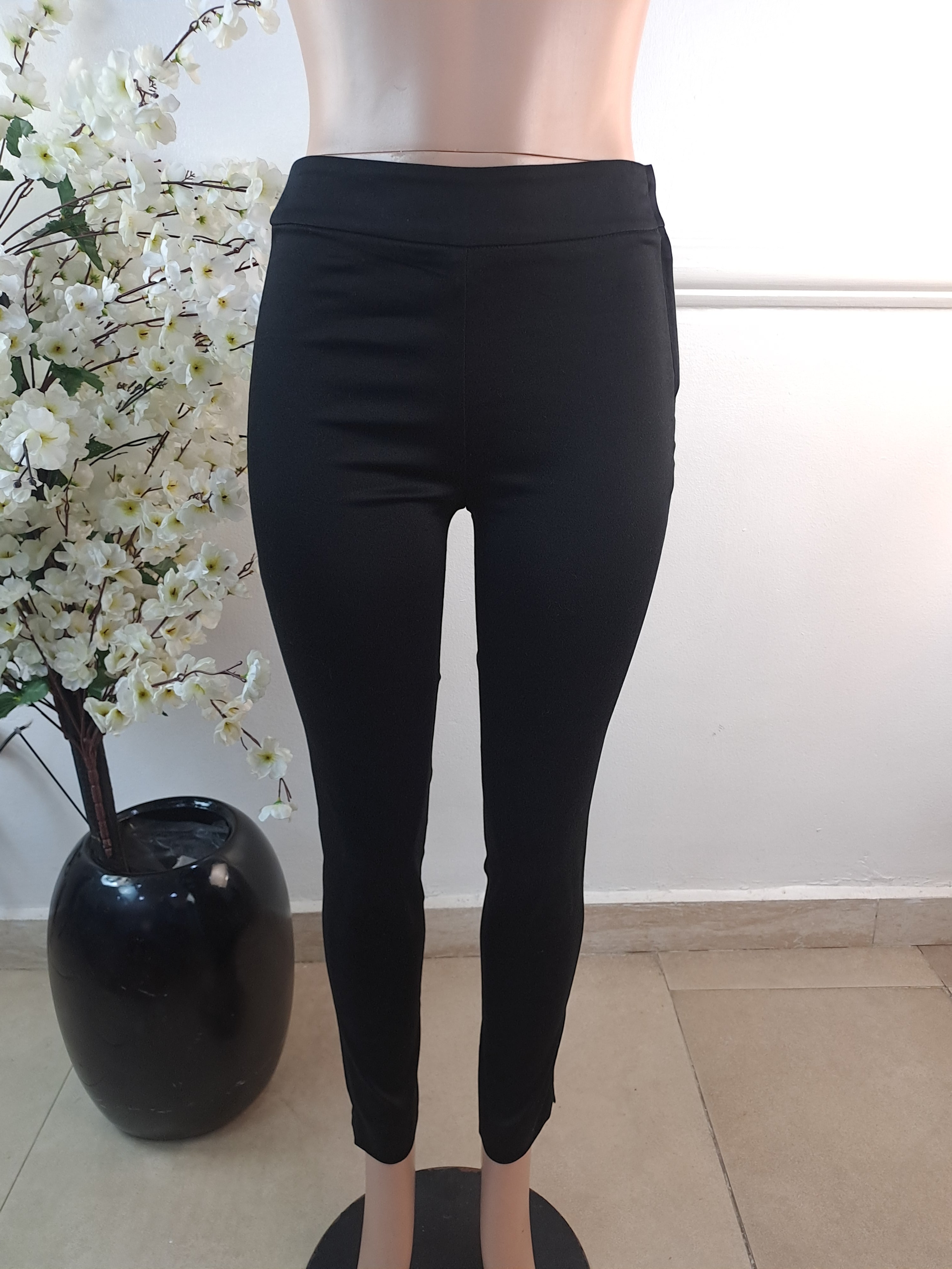 SAVIDA UK SIZE 8 [LENGTH 38 INCHES]
