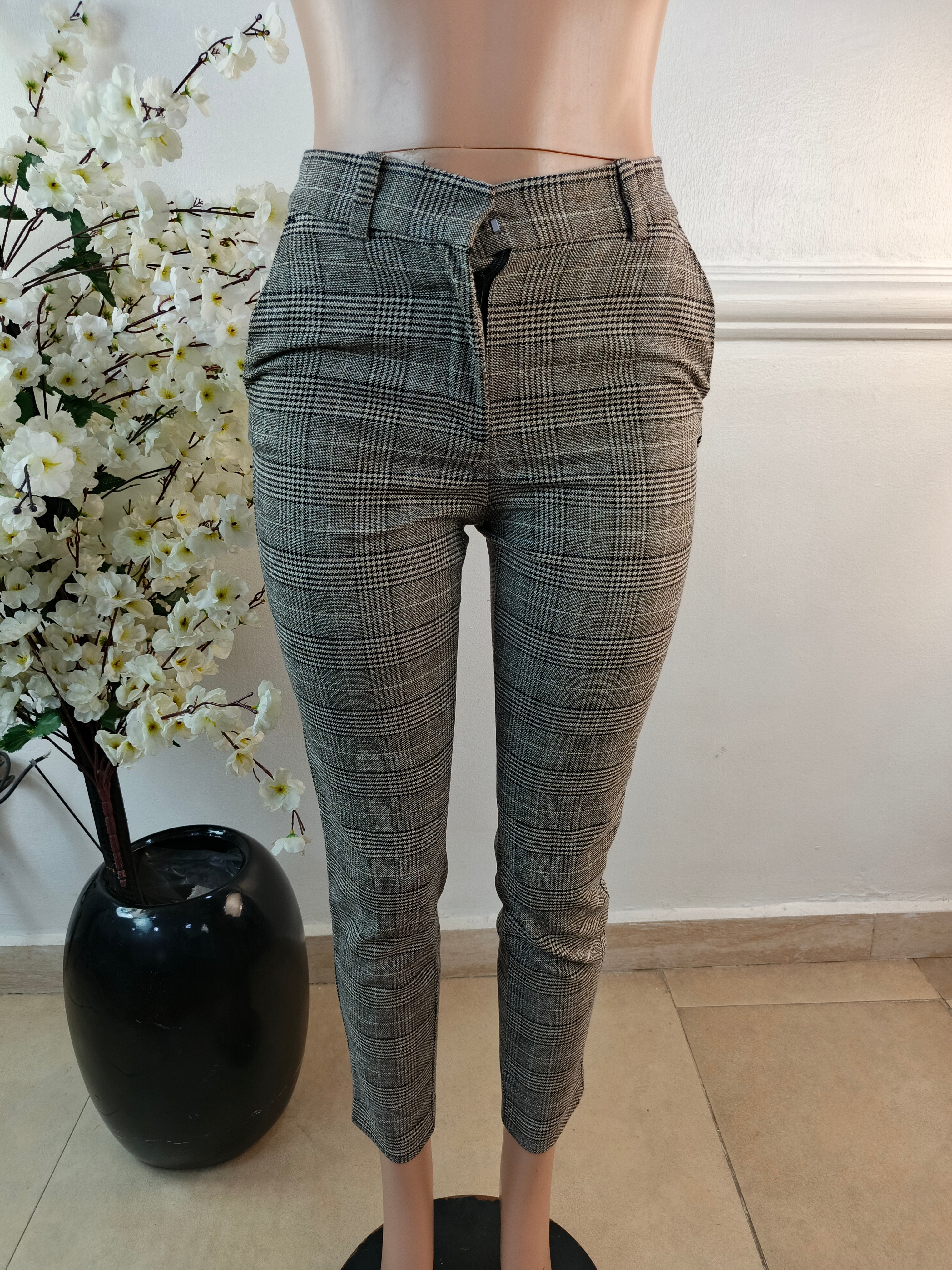 H&M UK SIZE 8 [LENGTH 38 INCHES]