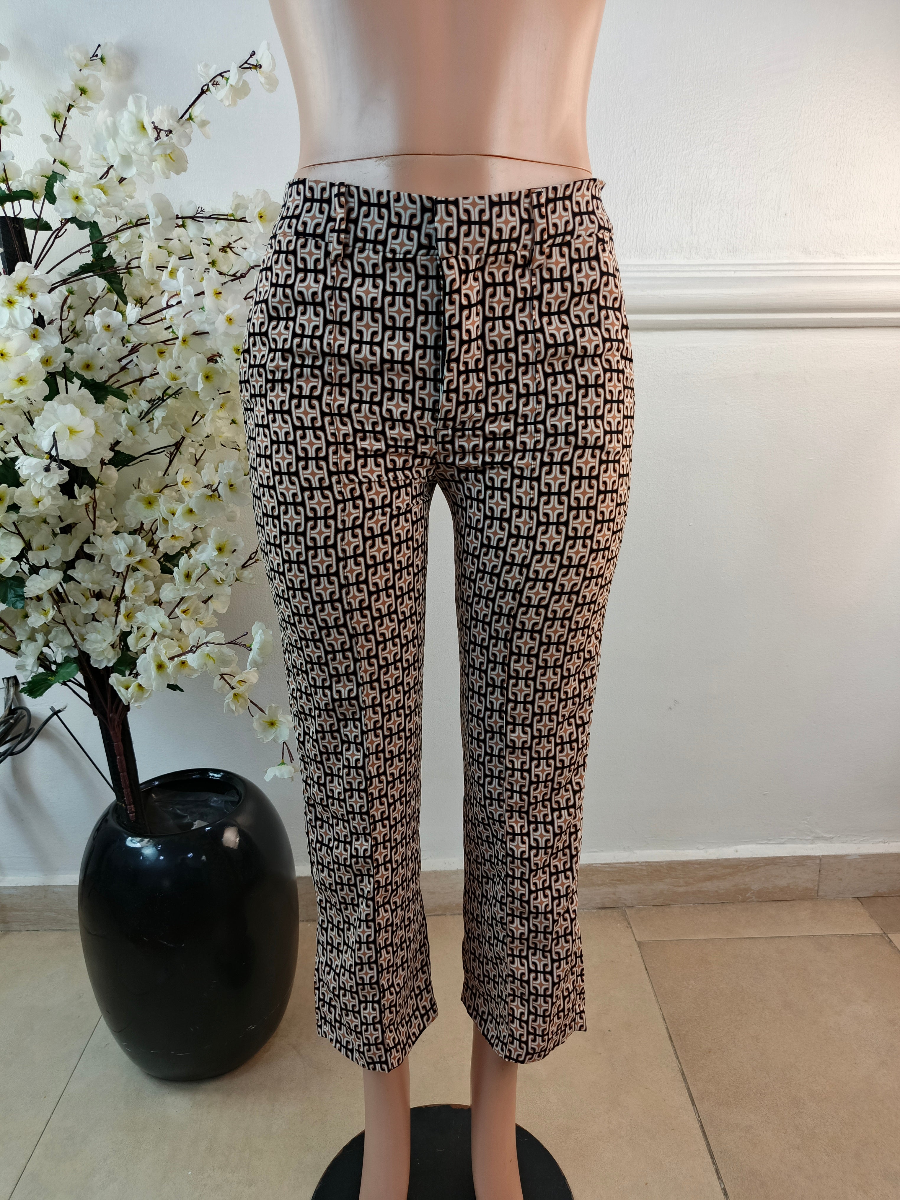 ZARA WOMAN UK SIZE 10 [LENGTH 37 INCHES]