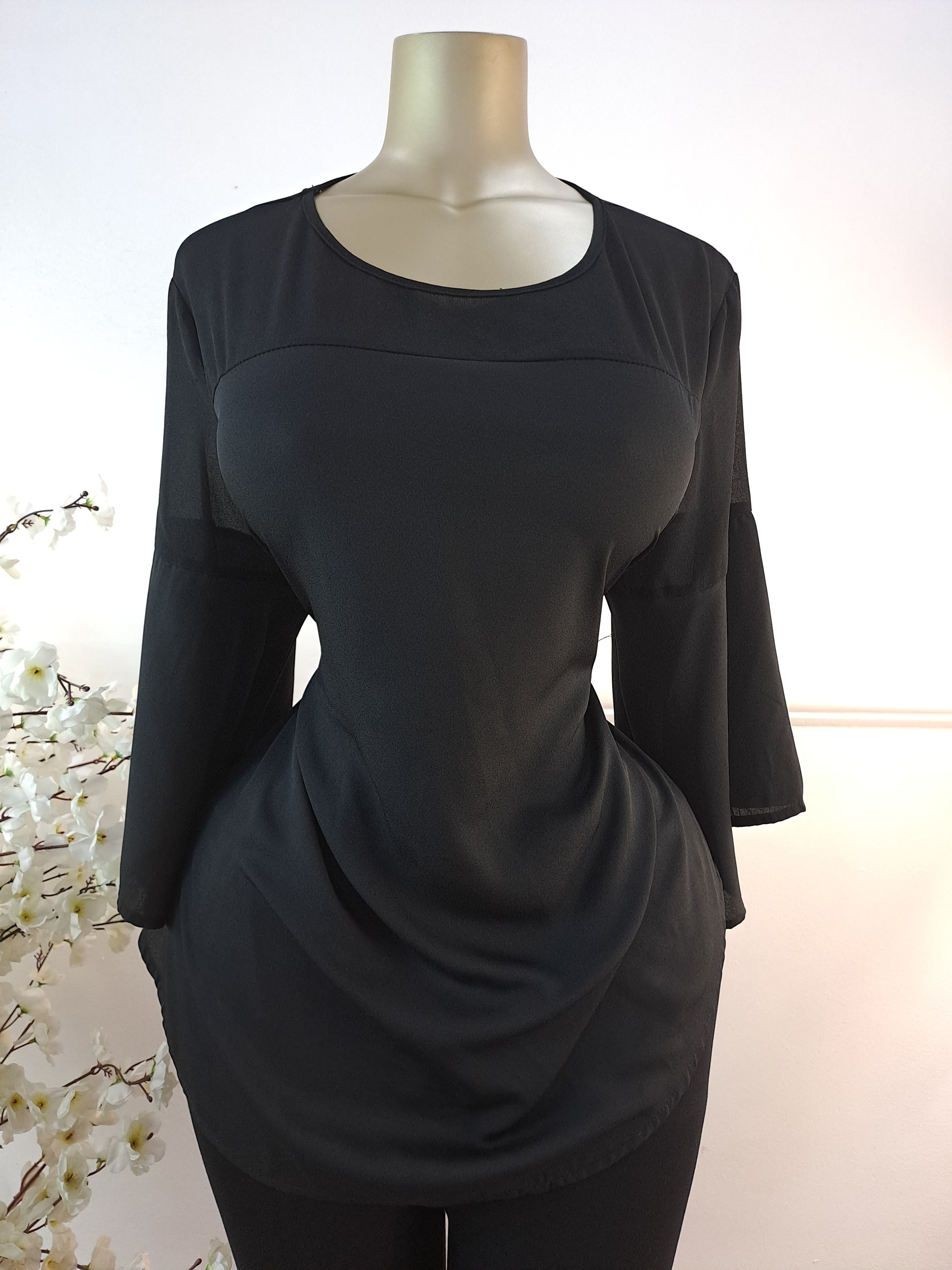 TOP UK SIZE 20