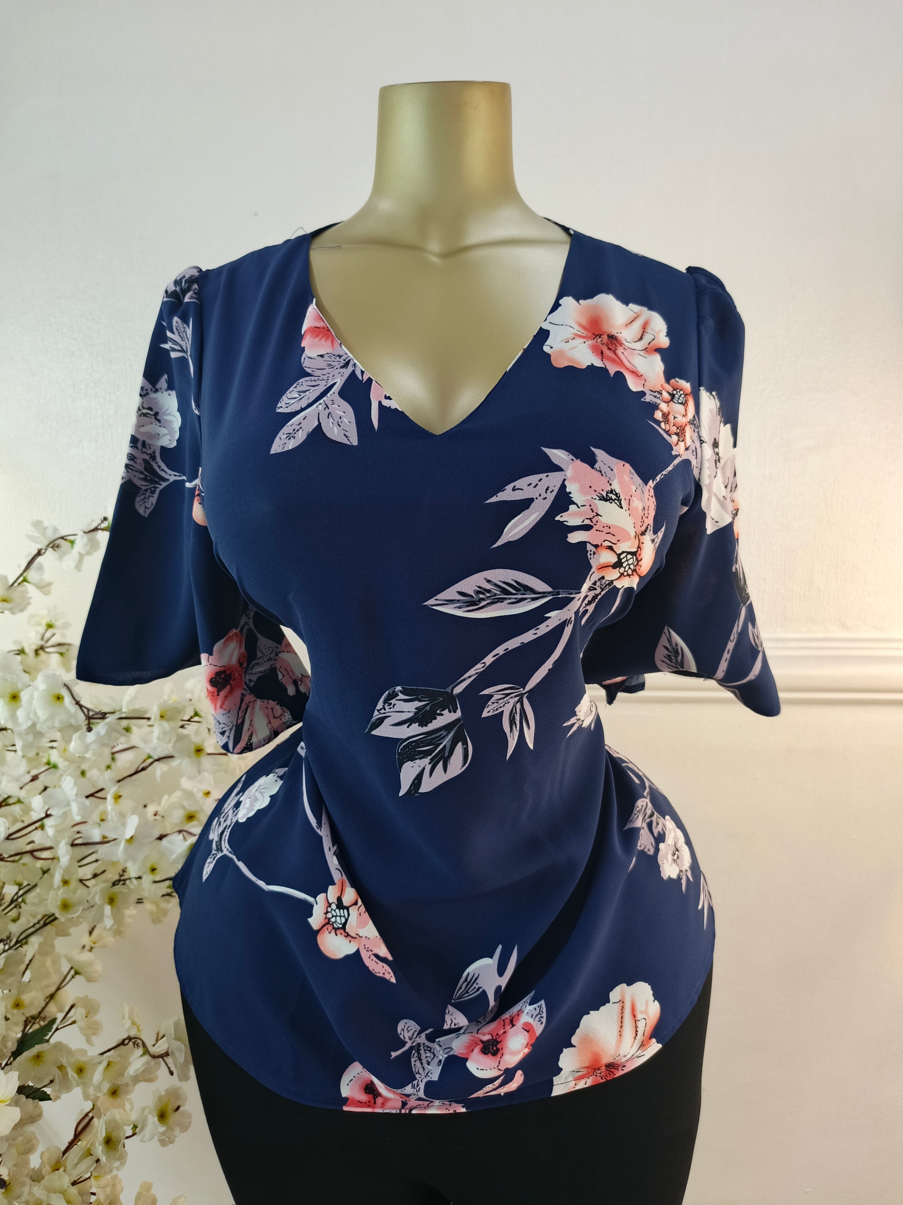 TOP UK SIZE 18