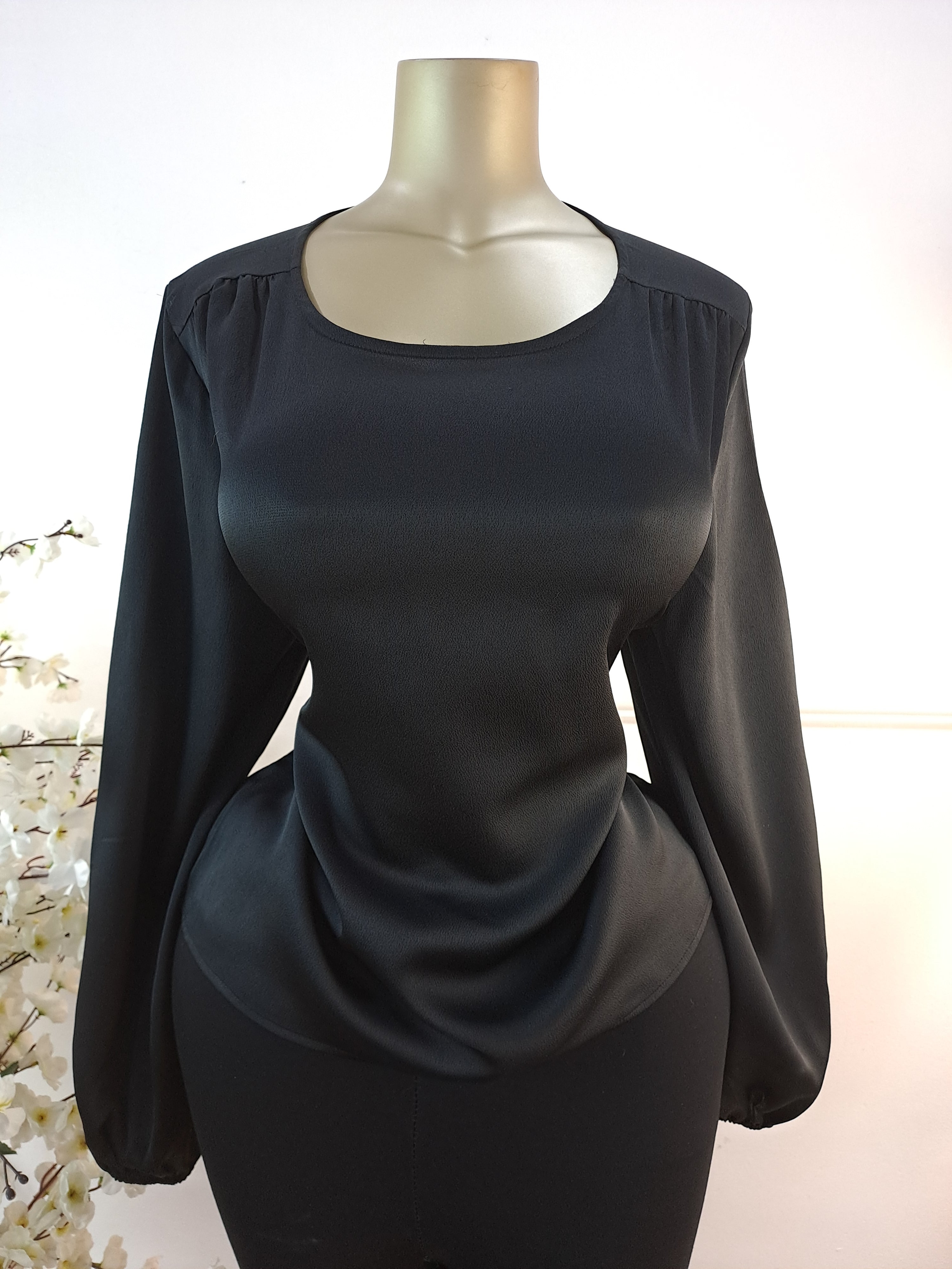 TOP UK SIZE 18