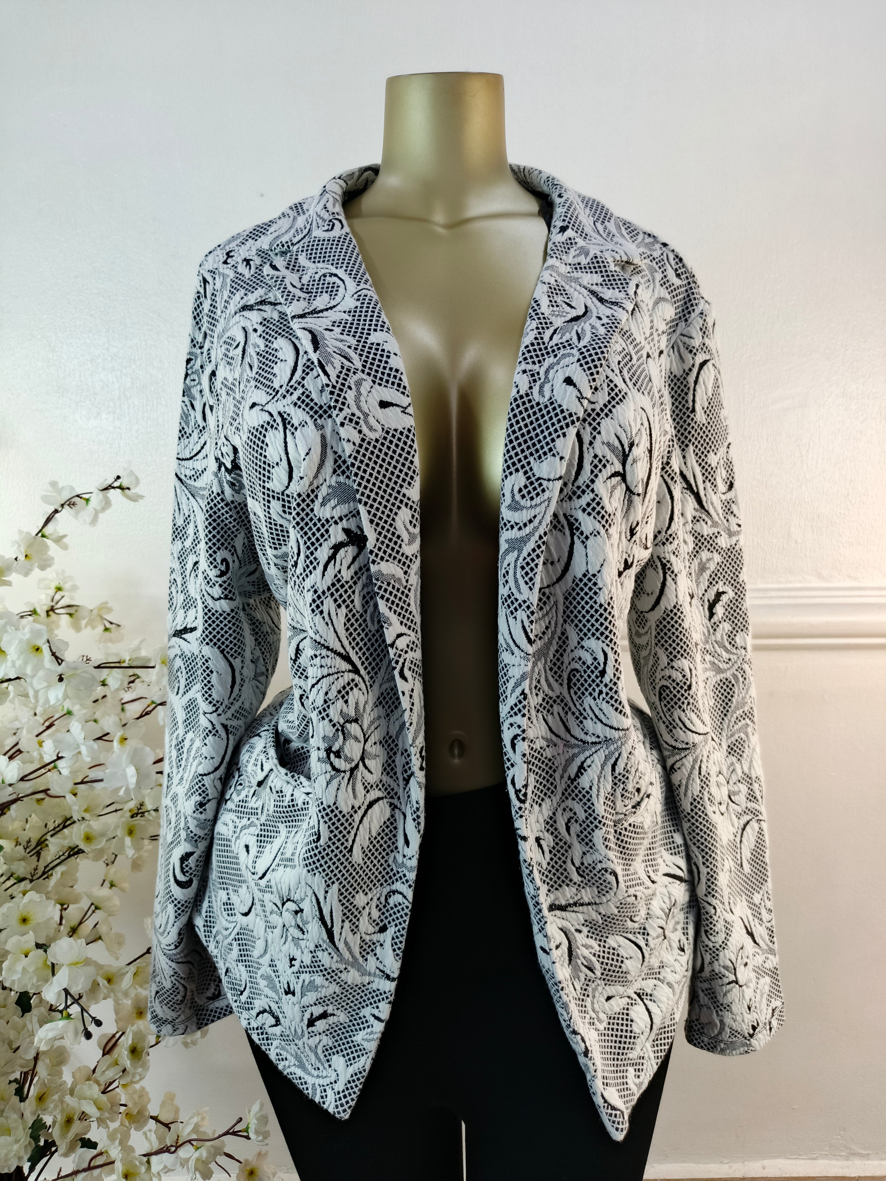 BONMARCHE UK SIZE 24 [LENGTH 29 INCHES]
