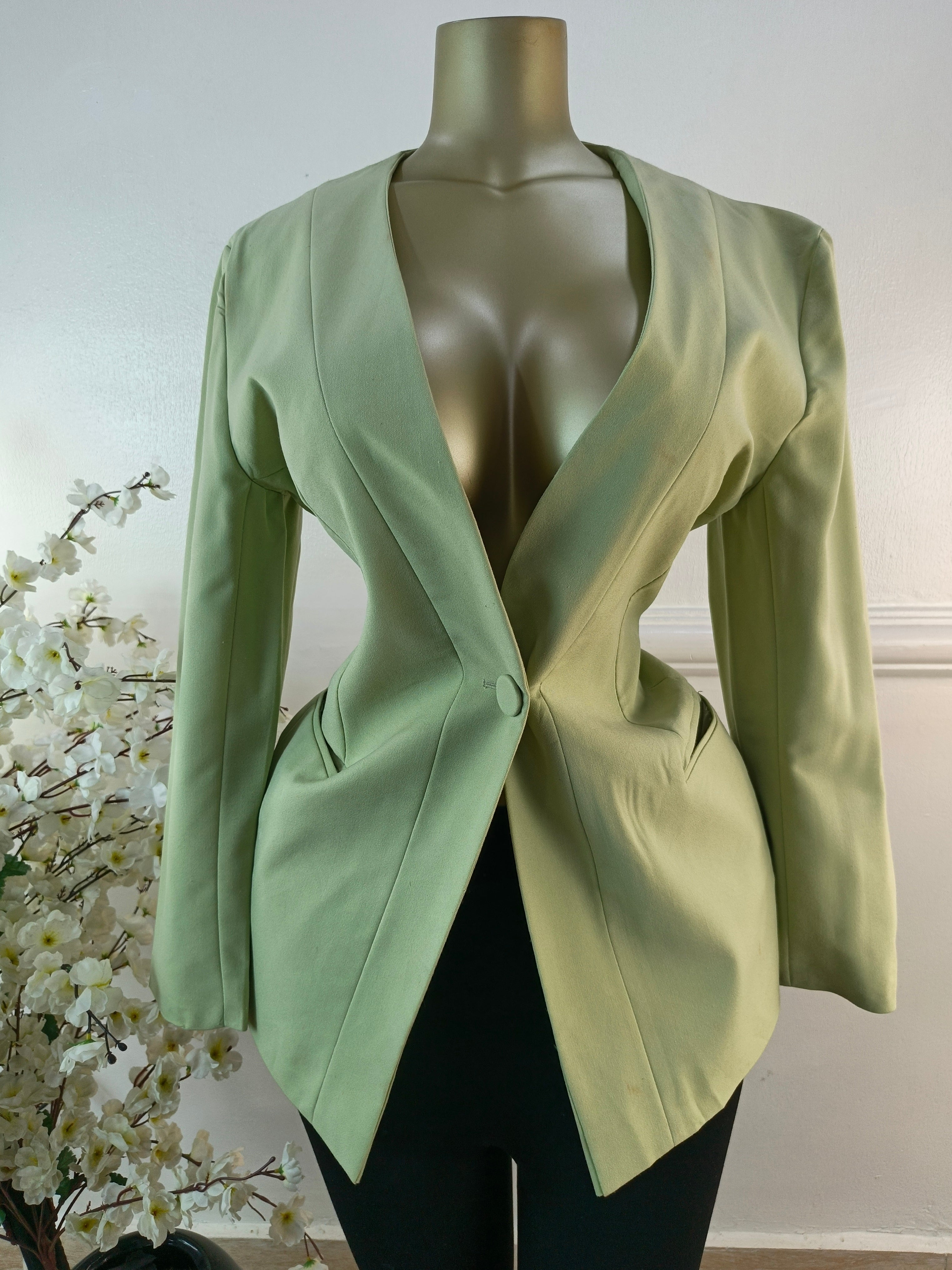 BLAZER UK SIZE 12 [LENGTH 31 INCHES]