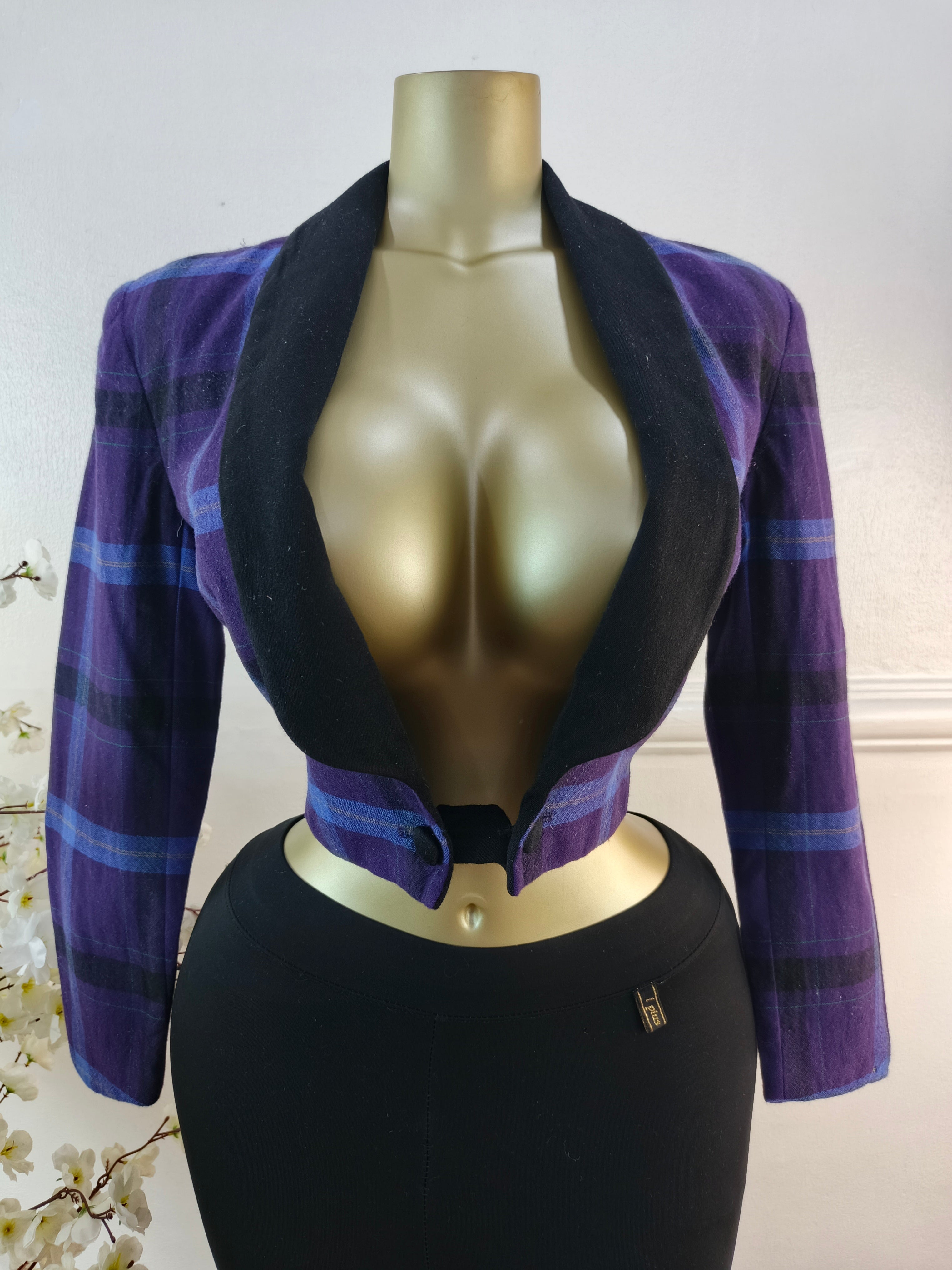VANESSA UK SIZE 8 [LENGTH 19 INCHES]