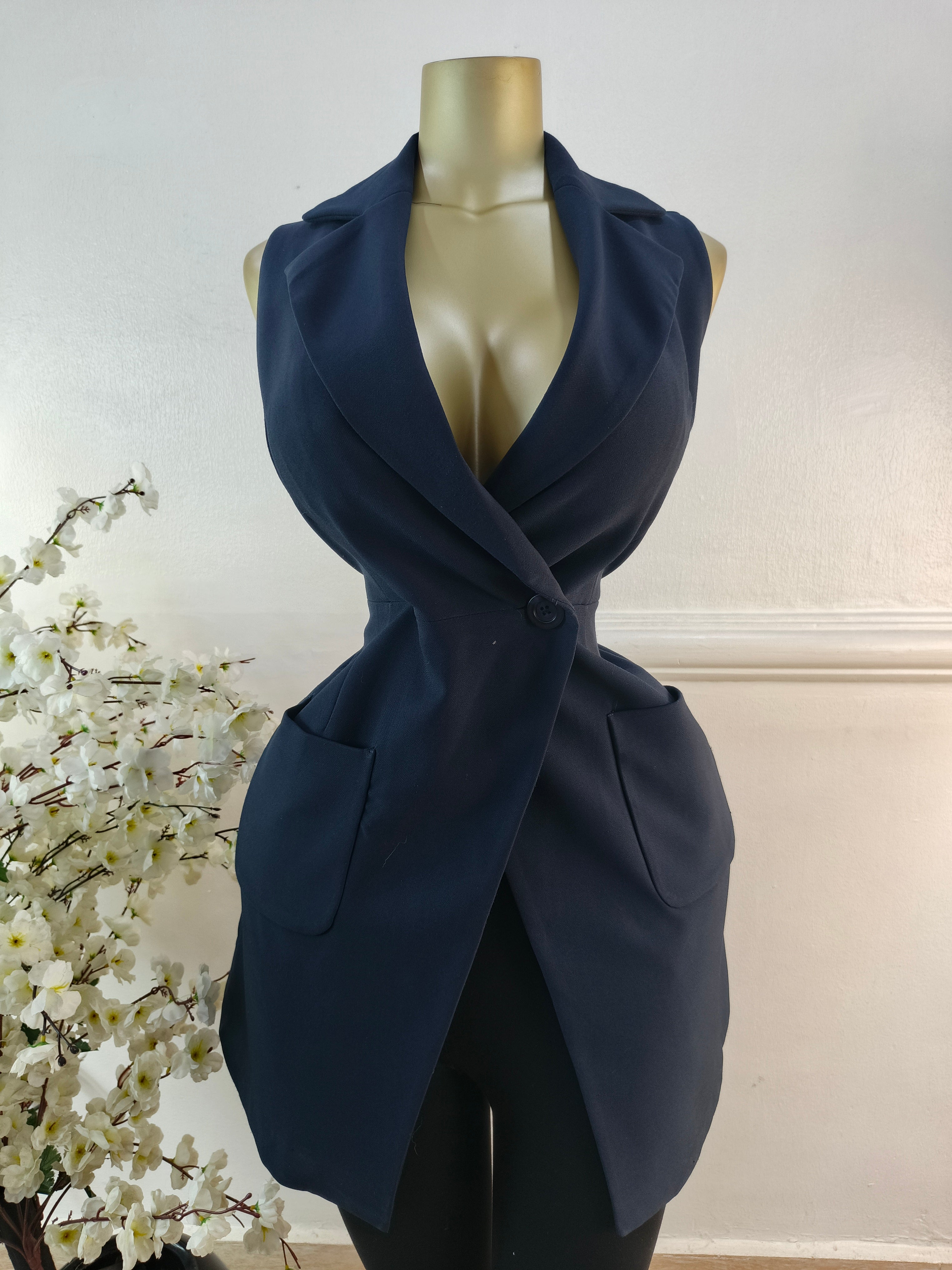 ZARA BASICS UK SIZE 6 [LENGTH 36 INCHES]