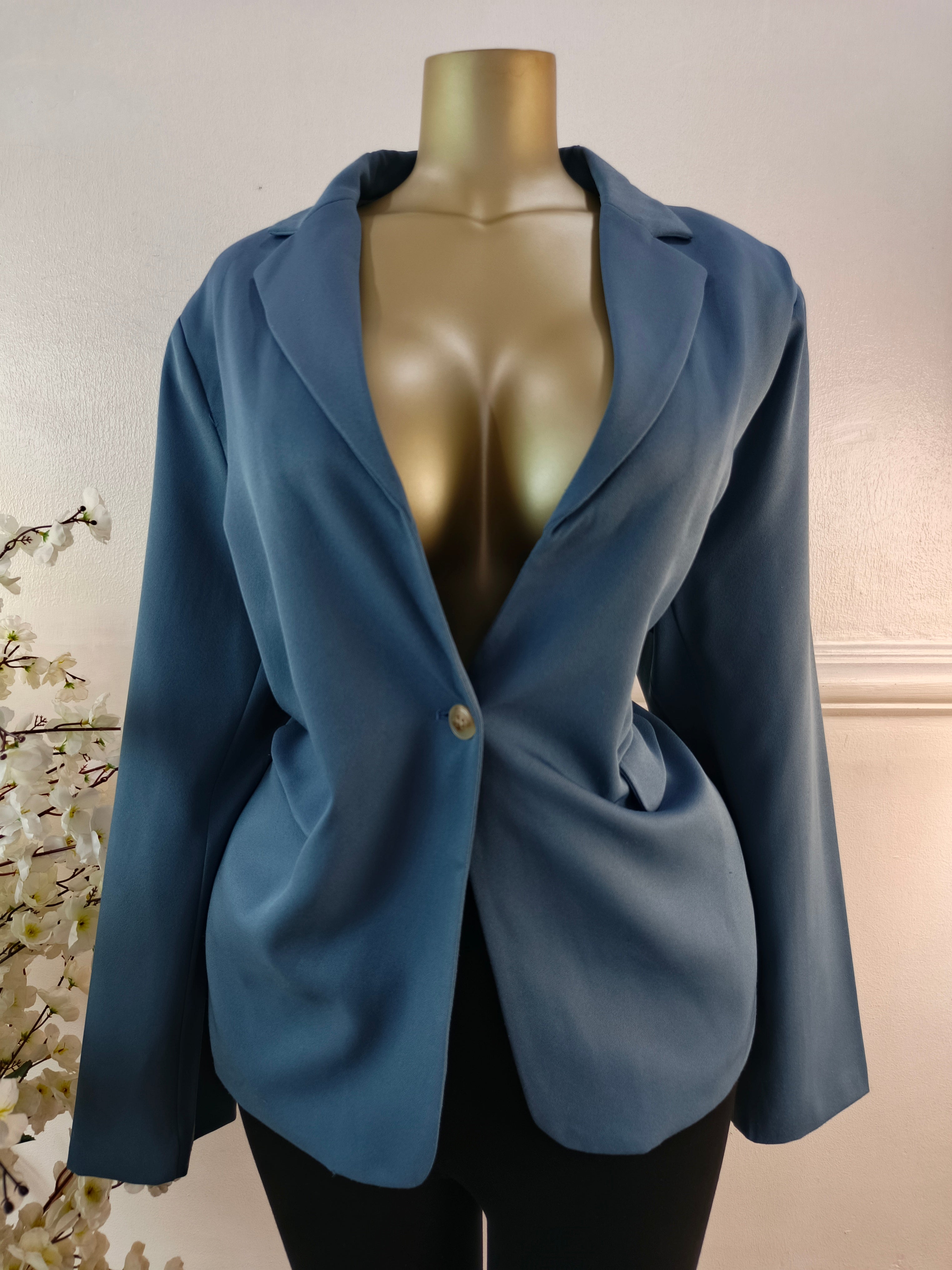 PRETTYLITTLETHING UK SIZE 22 [LENGTH 30 INCHES]