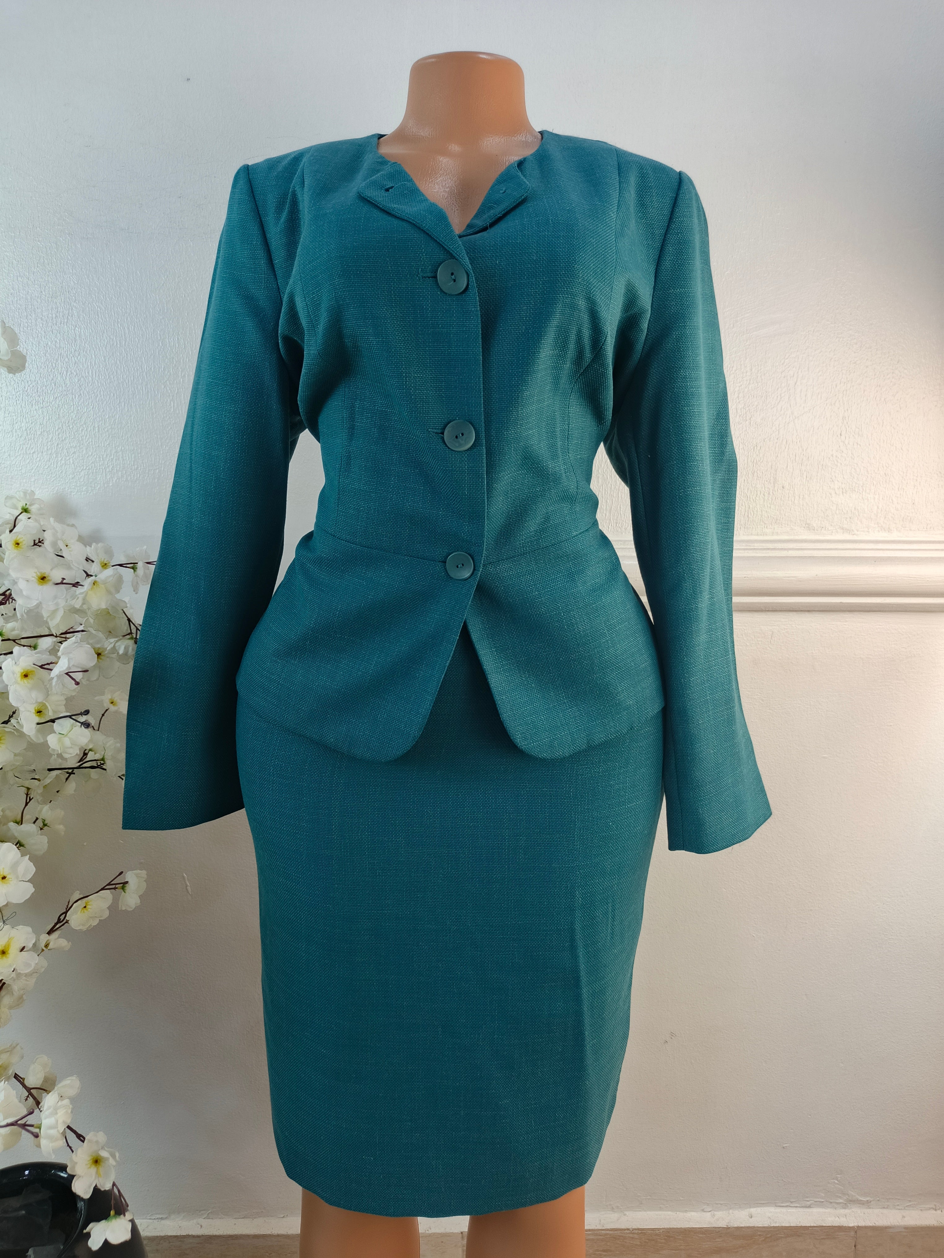 EASTEX UK SIZE 12 [LENGTH 25 INCHES, TWO PIECE]