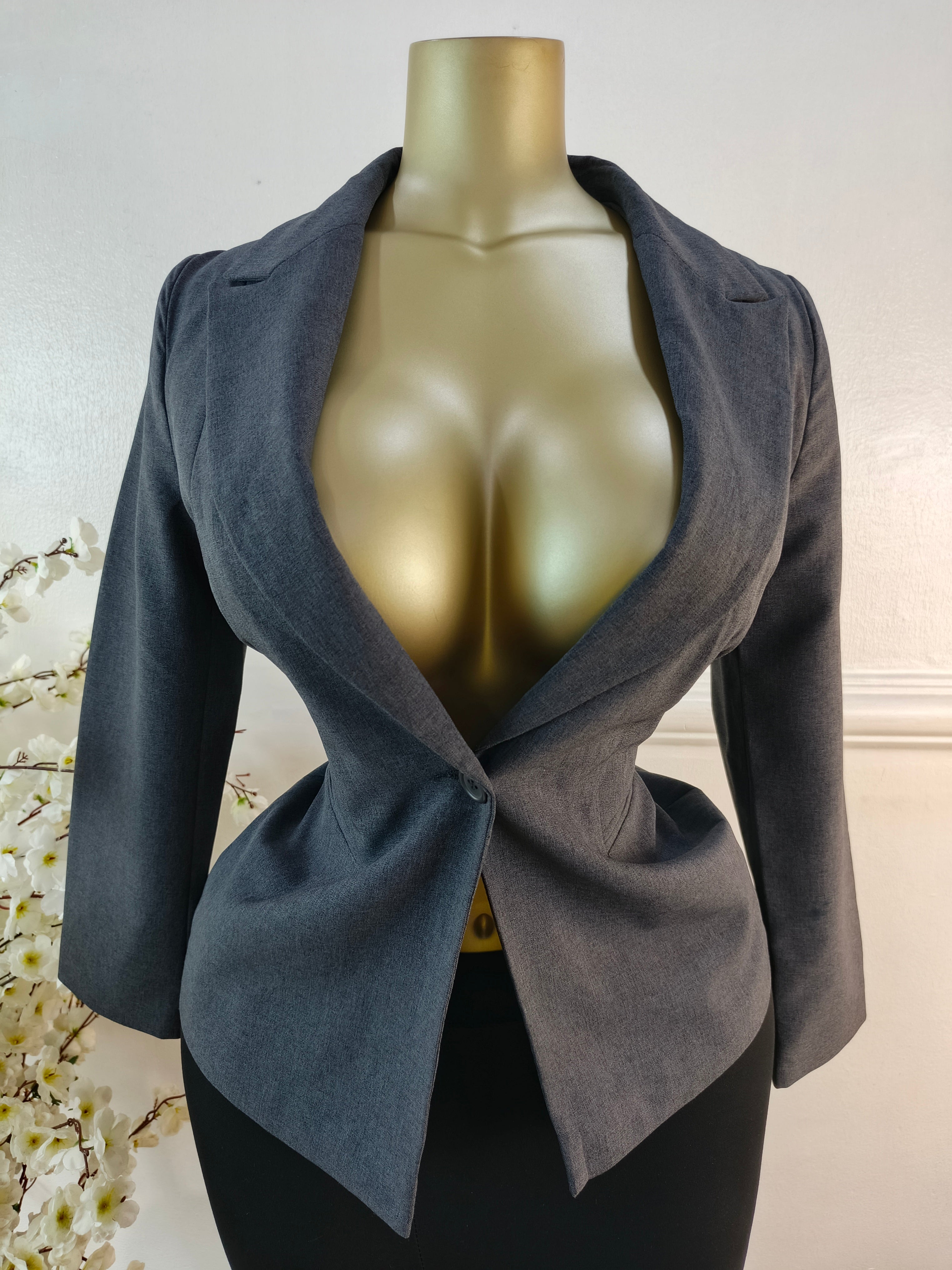 BLAZER UK SIZE 8 [LENGTH 26 INCHES]