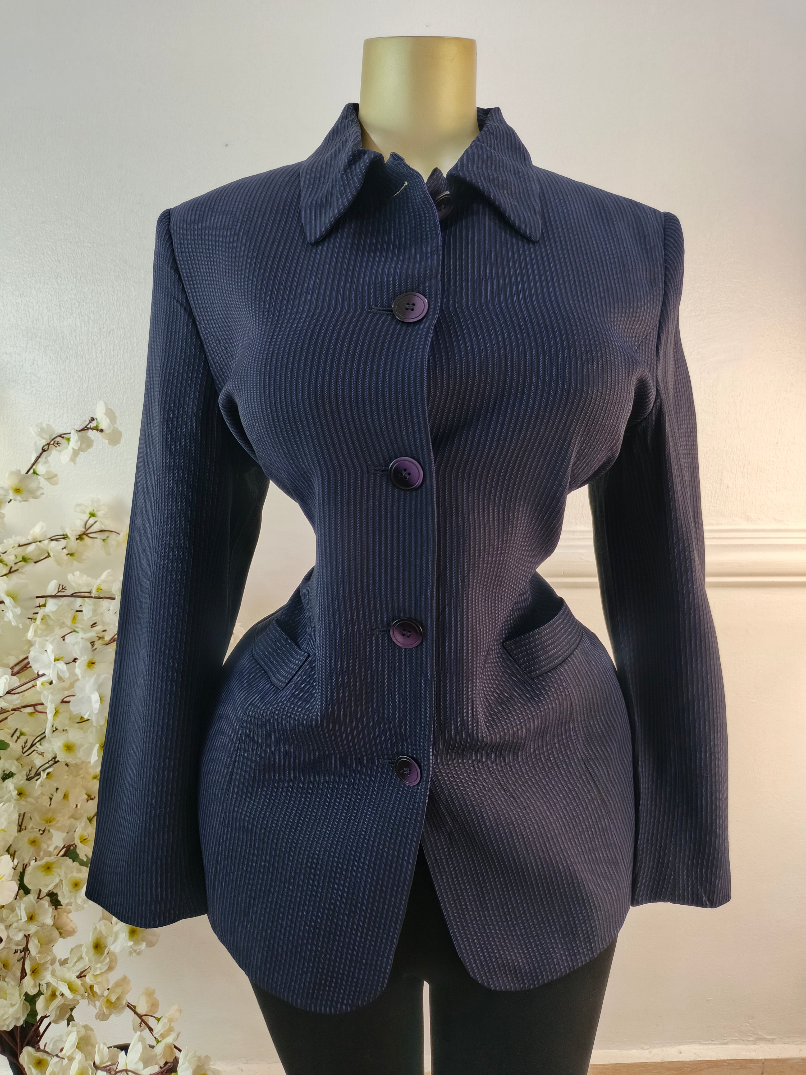 COUNTRY CASUAL UK SIZE 14 [LENGTH 32 INCHES]
