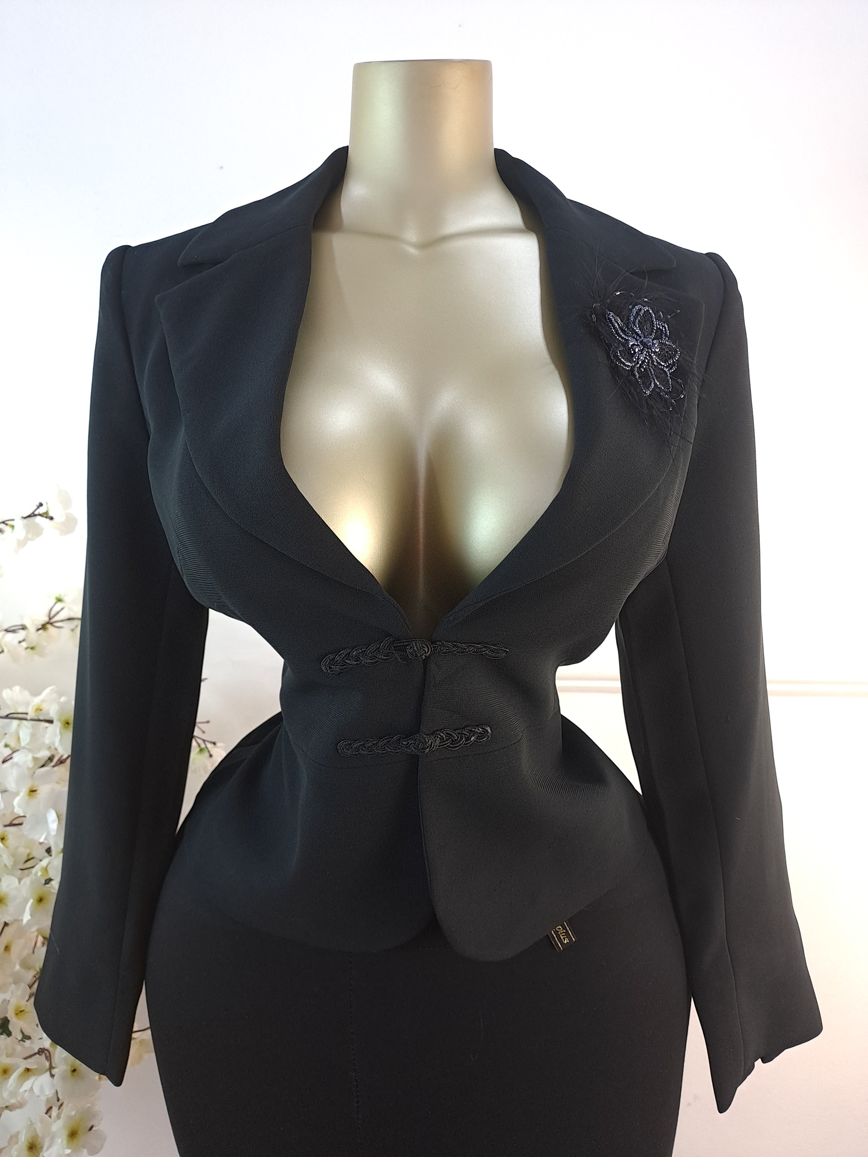 KLISS PETITE UK SIZE 12 [LENGTH 22 INCHES]