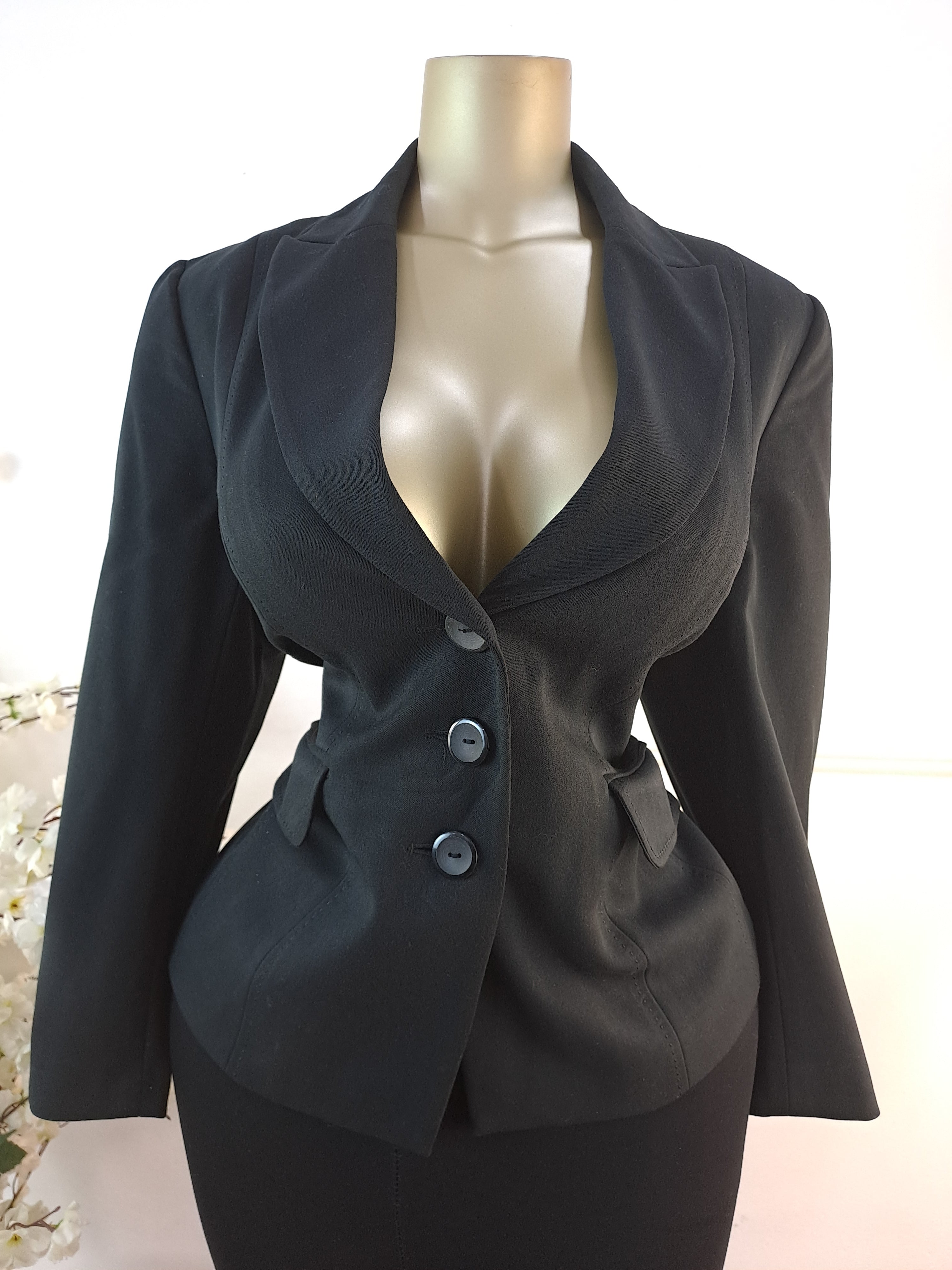 ELVI UK SIZE 18 [LENGTH 27 INCHES]