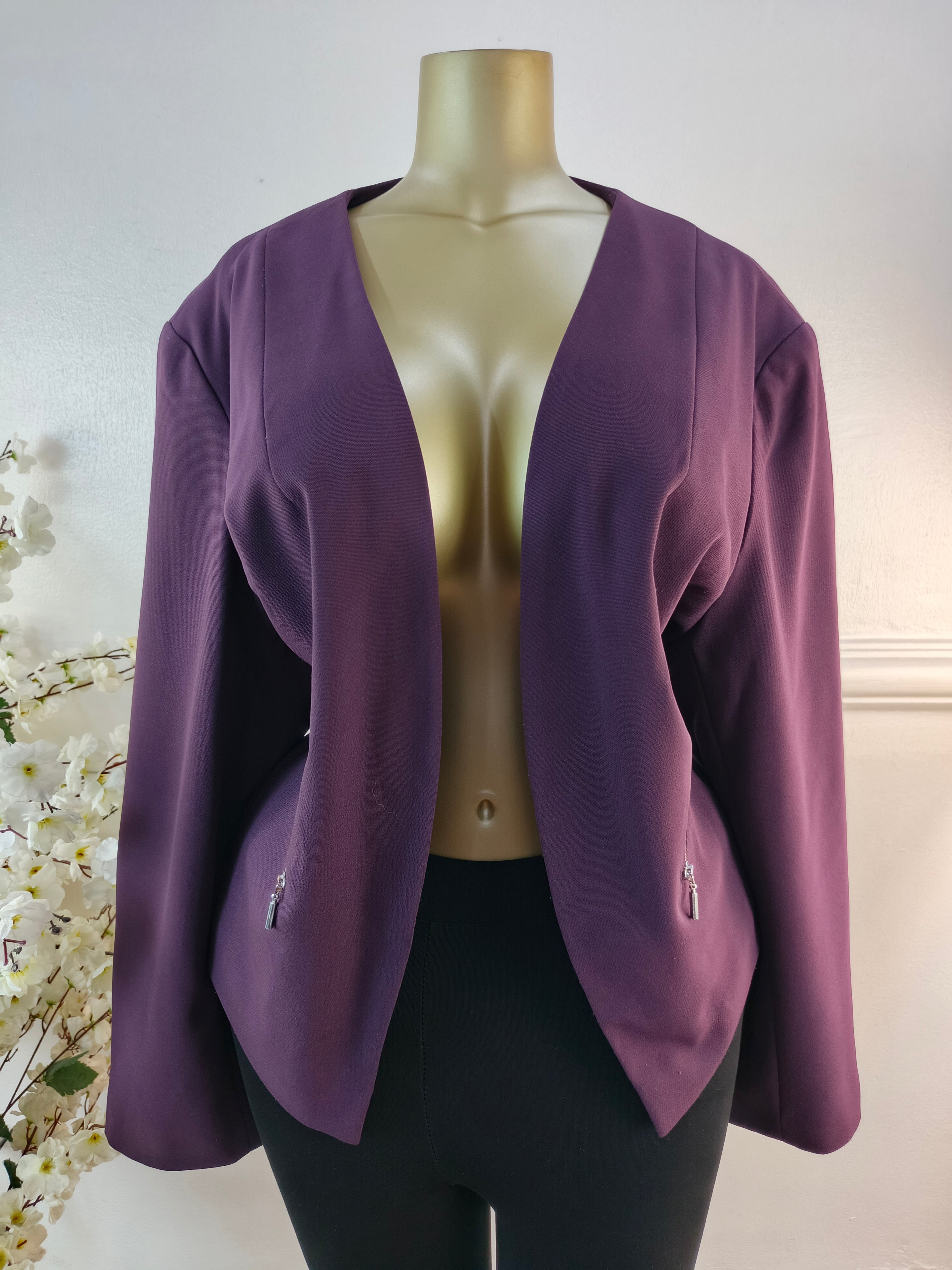 BONMARCHE UK SIZE 24 [LENGTH 27 INCHES]