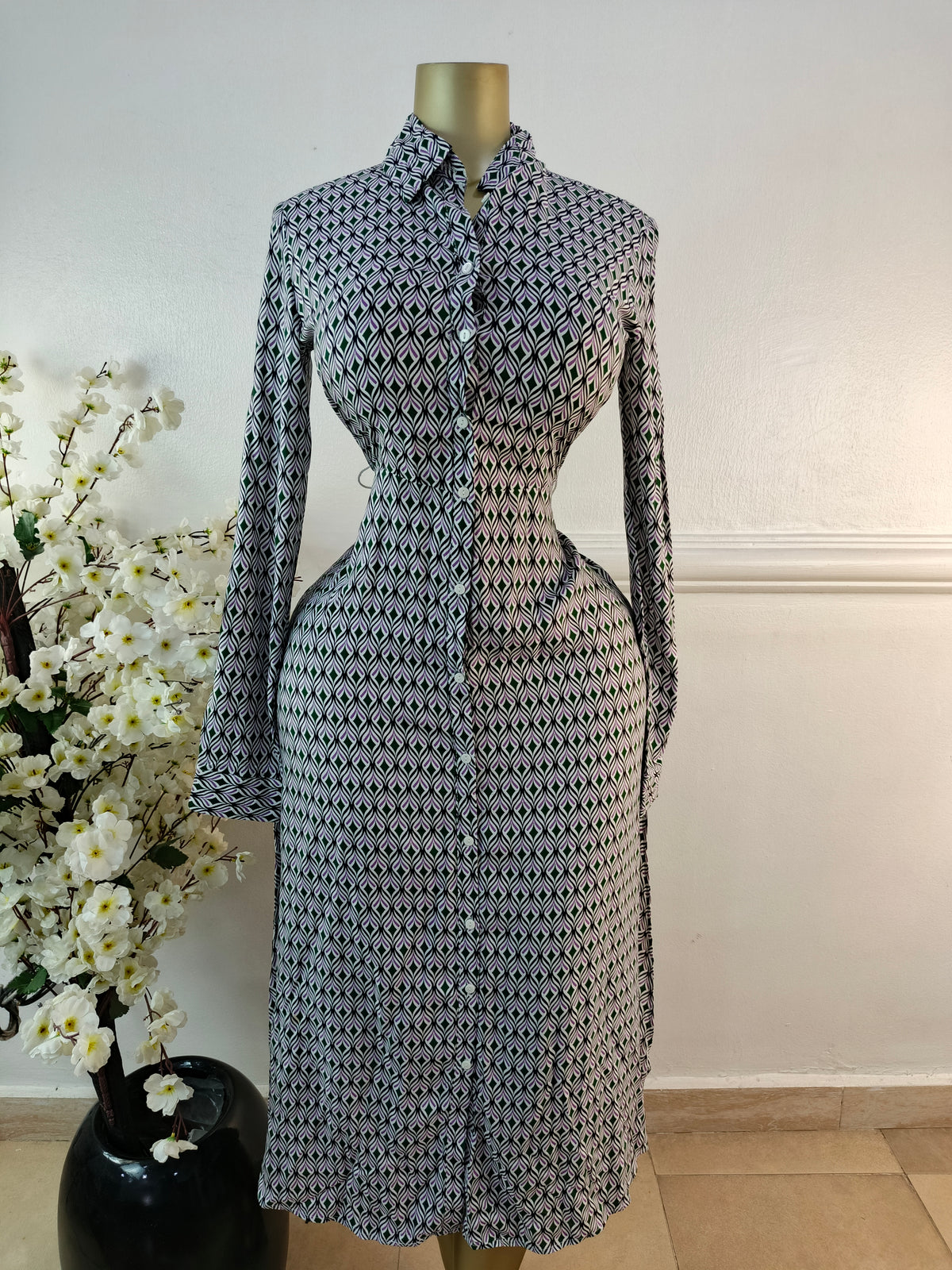 STRANDIVARIUS UK SIZE 6 [LENGTH 51 INCHES]