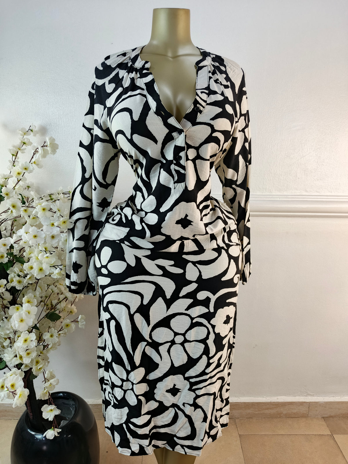 NEW LOOK UK SIZE 10 [LENGTH 51 INCHES]