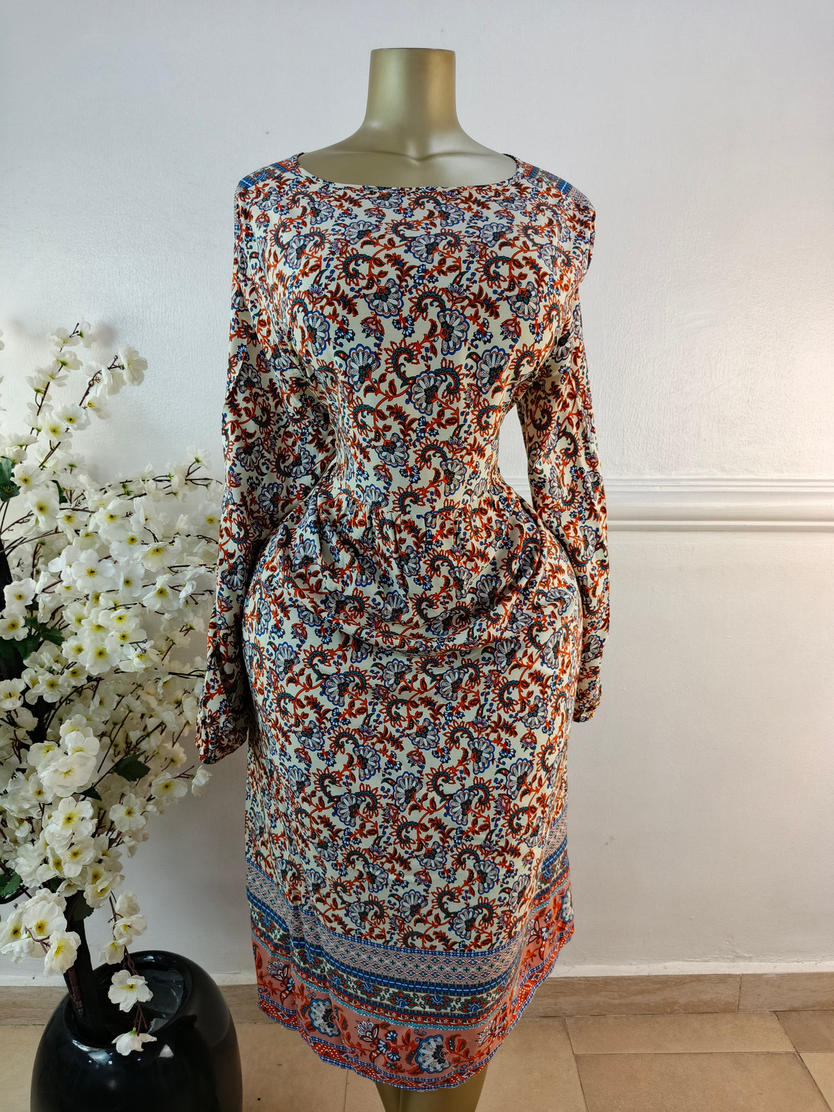 DRESS UK SIZE 20 [LENGTH 49 INCHES]