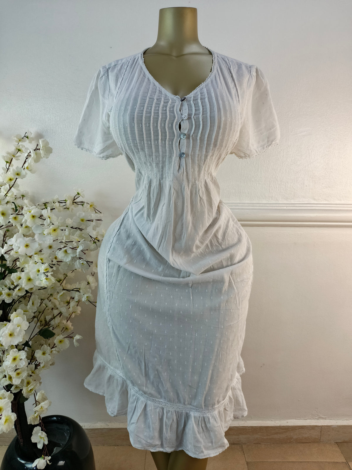EMELIA ELLIOT UK SIZE 18 [LENGTH 45 INCHES]