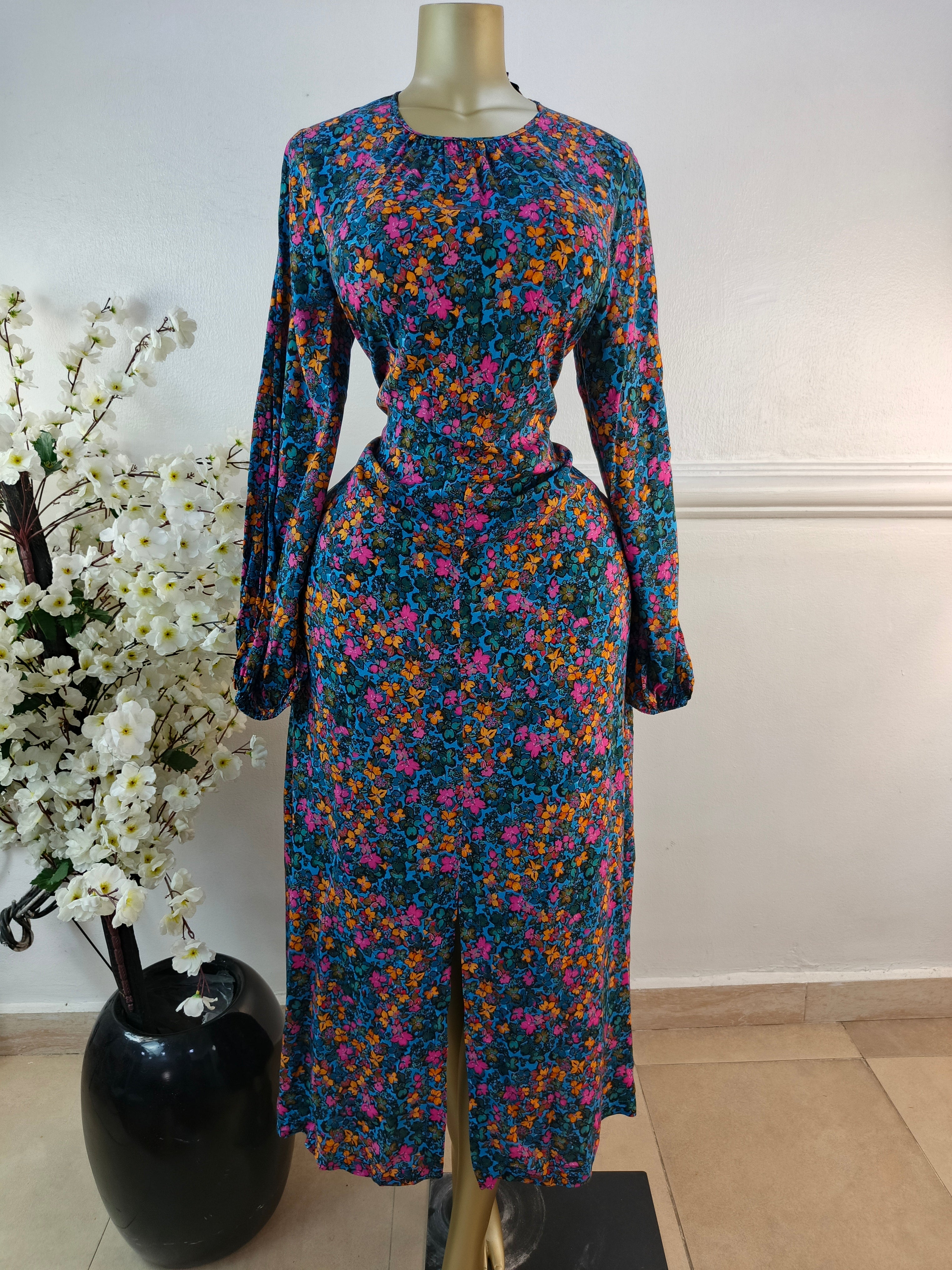CLOSET UK SIZE 14 [LENGTH 55 INCHES]