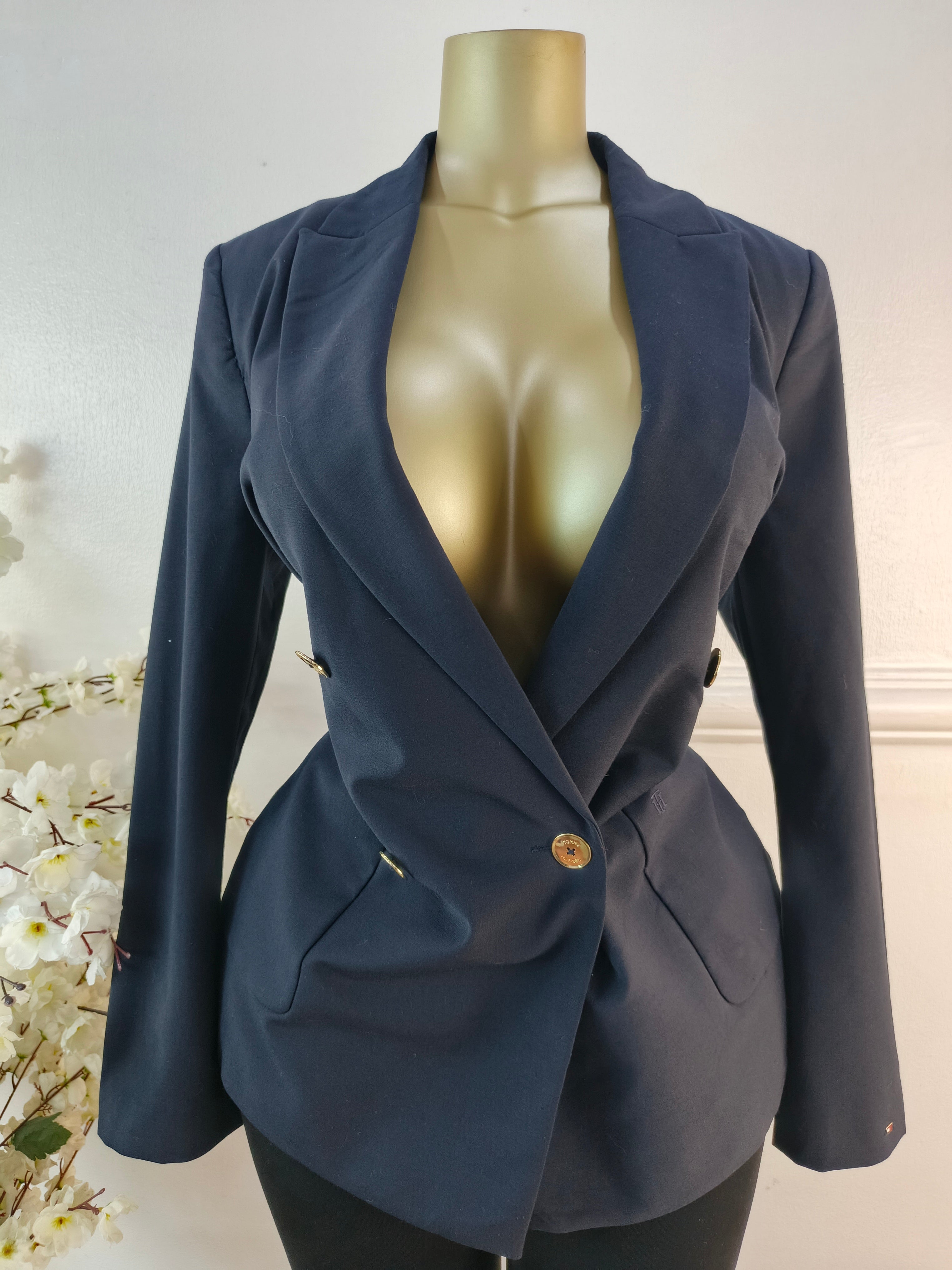 TOMMY HILFIGER UK SIZE 12 [LENGTH 30 INCHES]