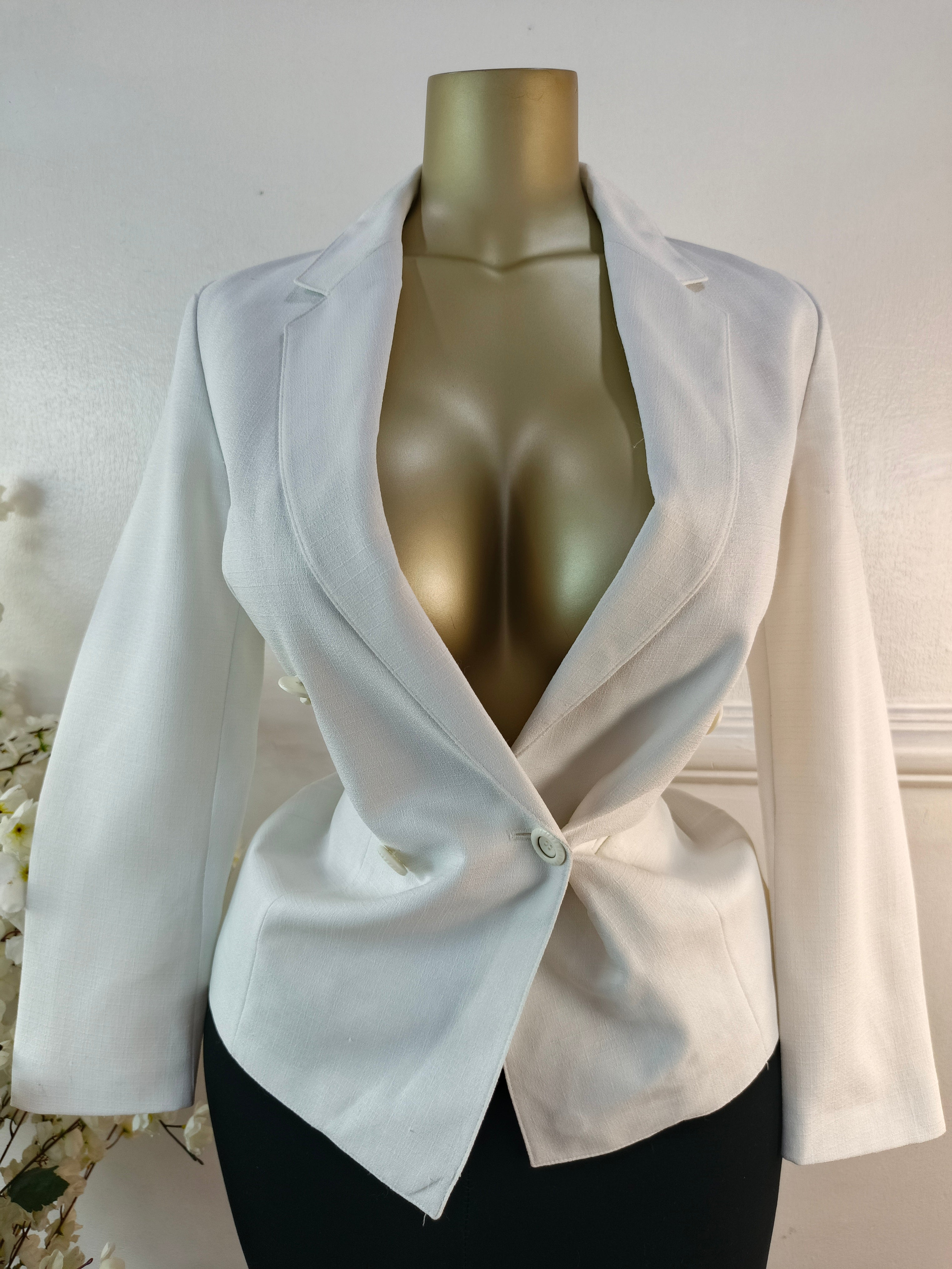 BLAZER UK SIZE 8 [LENGTH 26 INCHES]