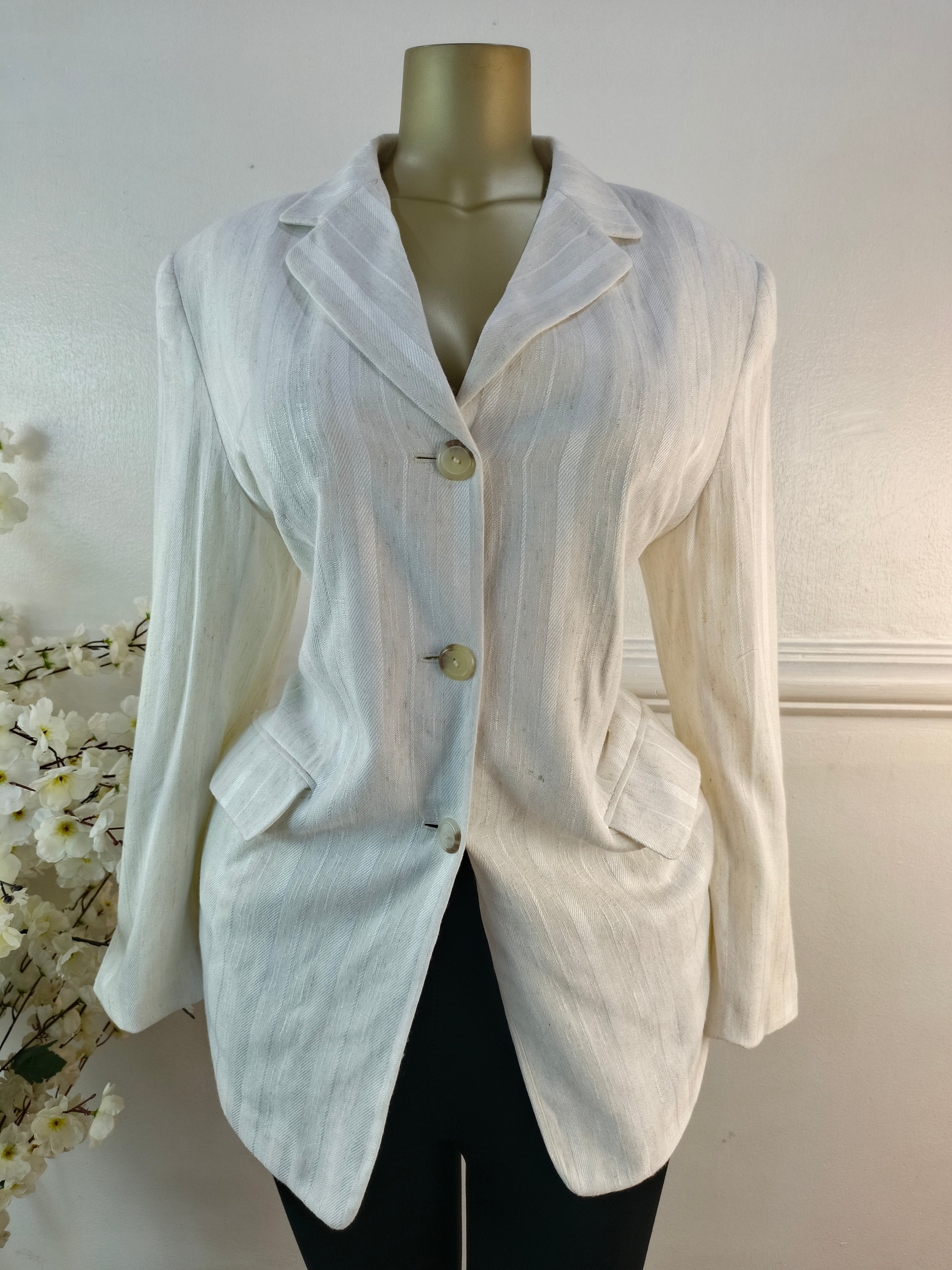 BLAZER UK SIZE 16 [LENGTH 32 INCHES]