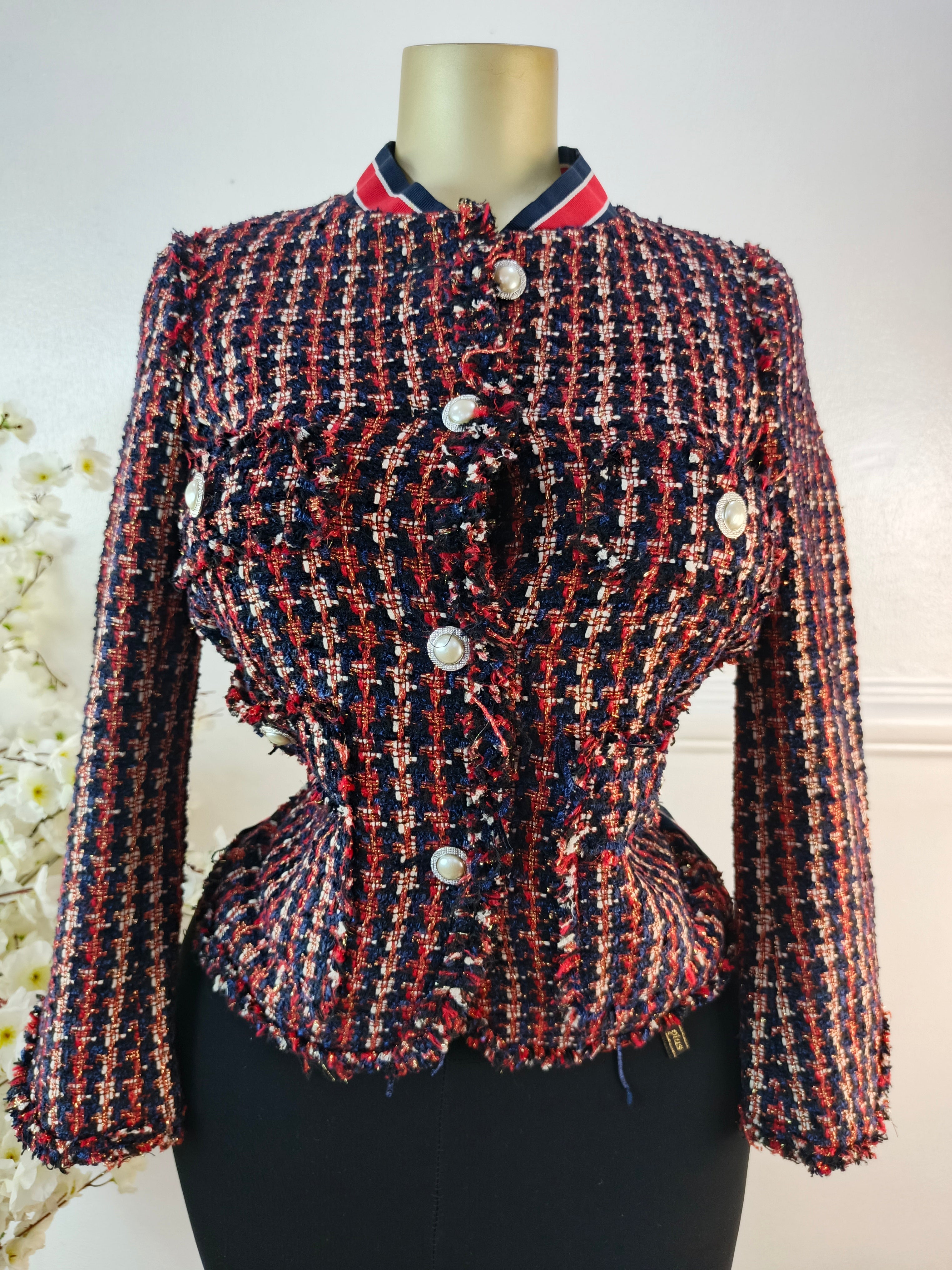 ZARA WOMAN UK SIZE 6 [LENGTH 24 INCHES]