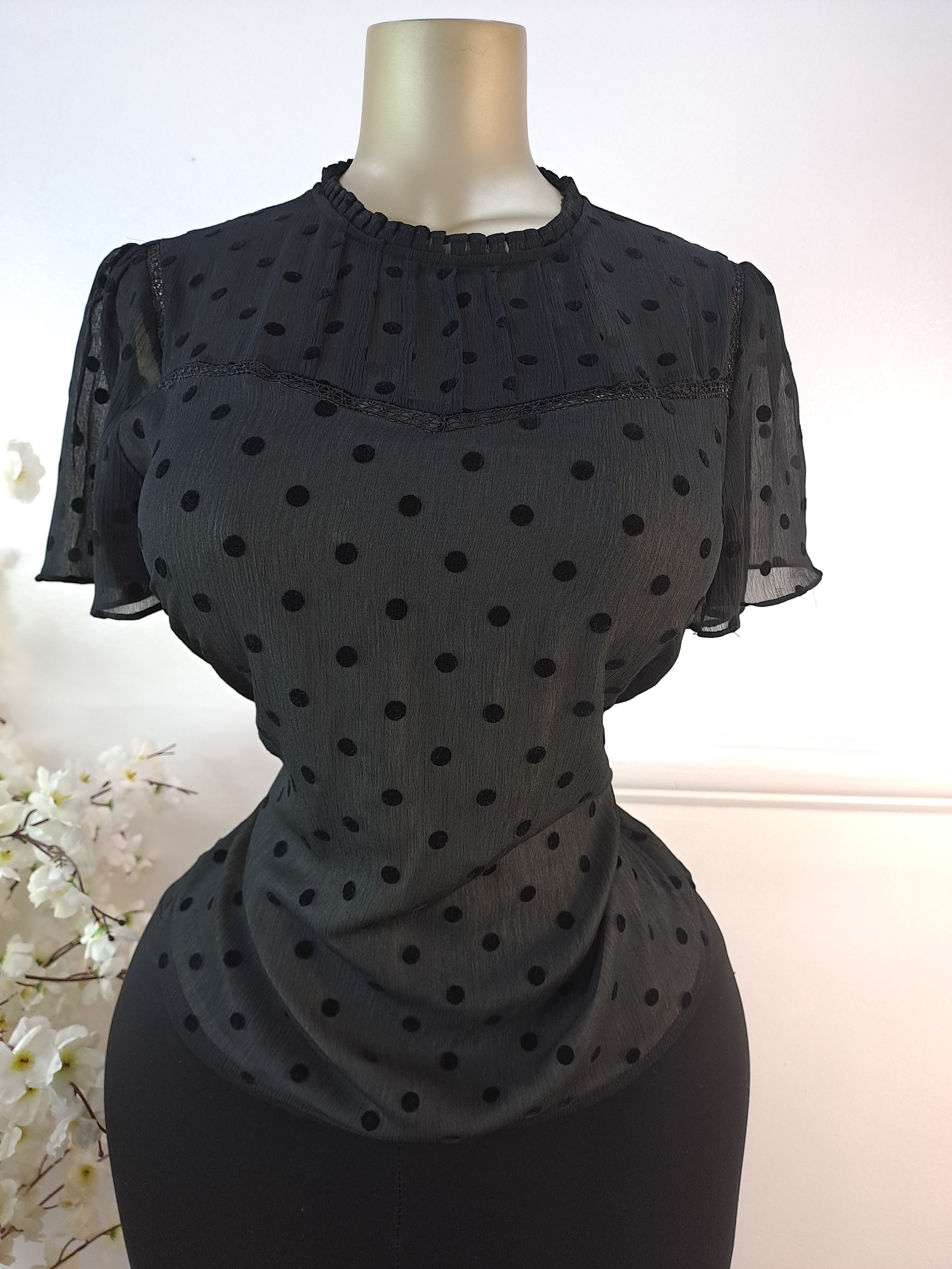 TOP UK SIZE 10