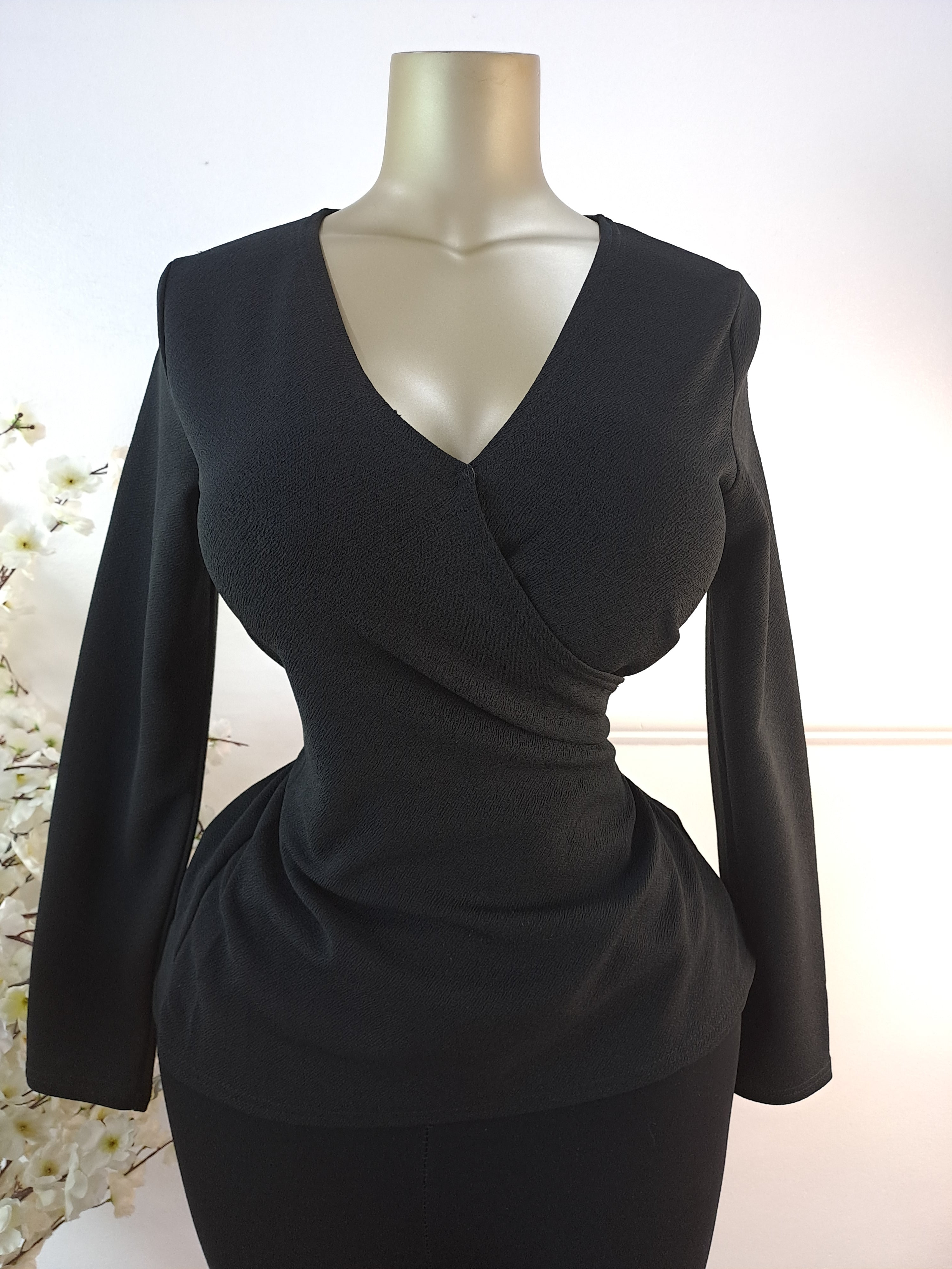 BOOHOO UK SIZE 8