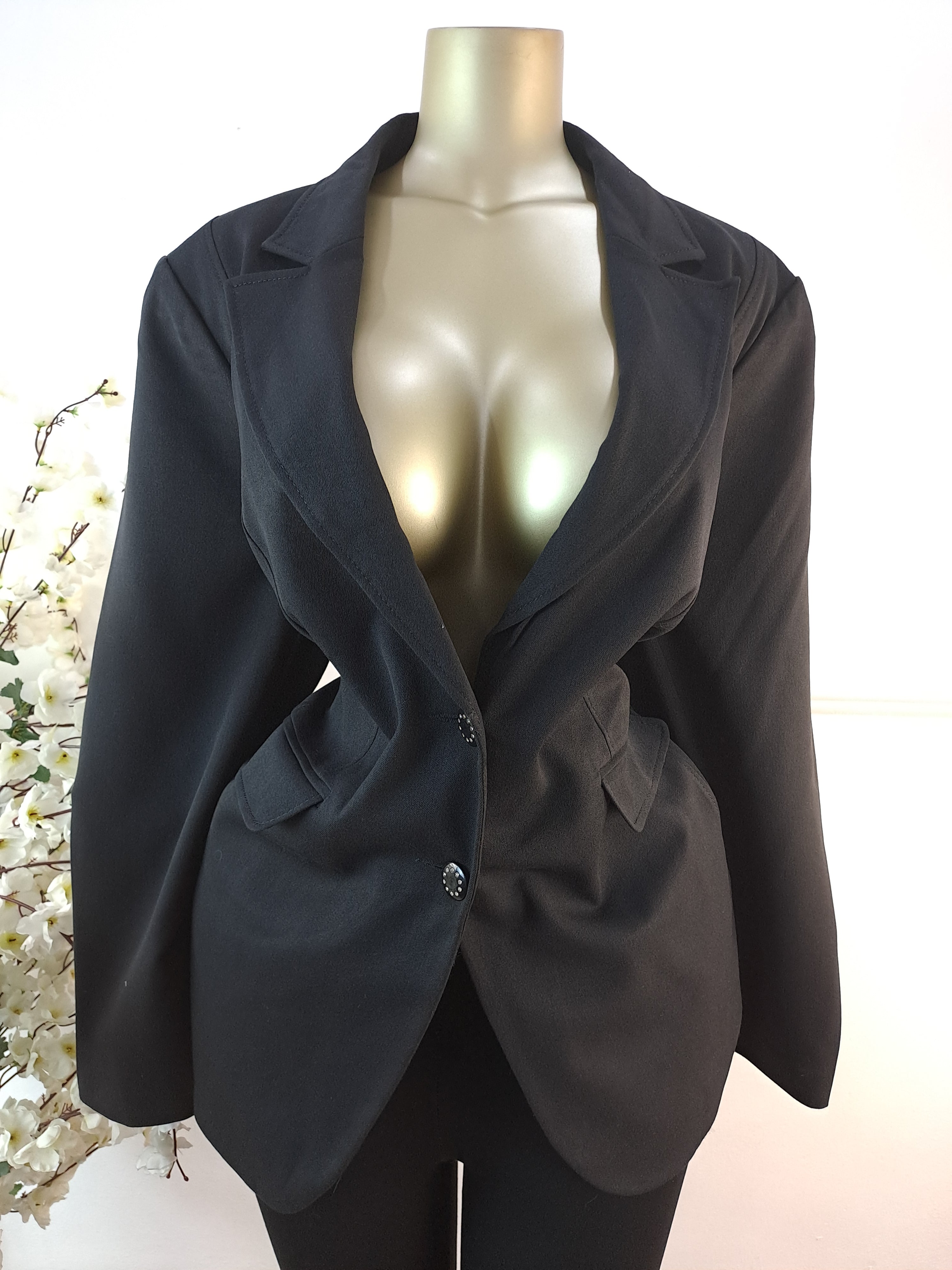 BLAZER UK SIZE 22 [LENGTH 32 INCHES]