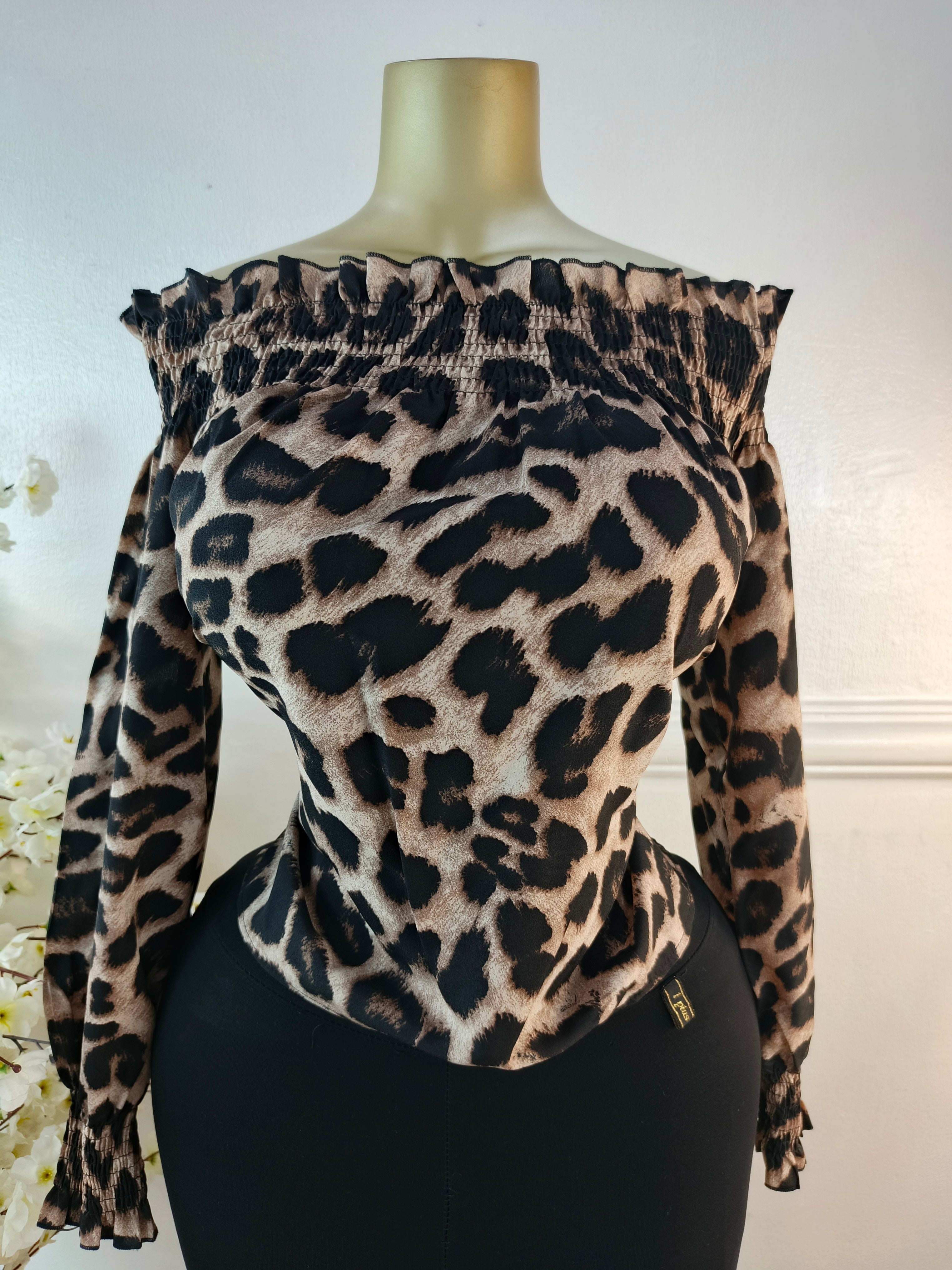 TOP UK SIZE 12