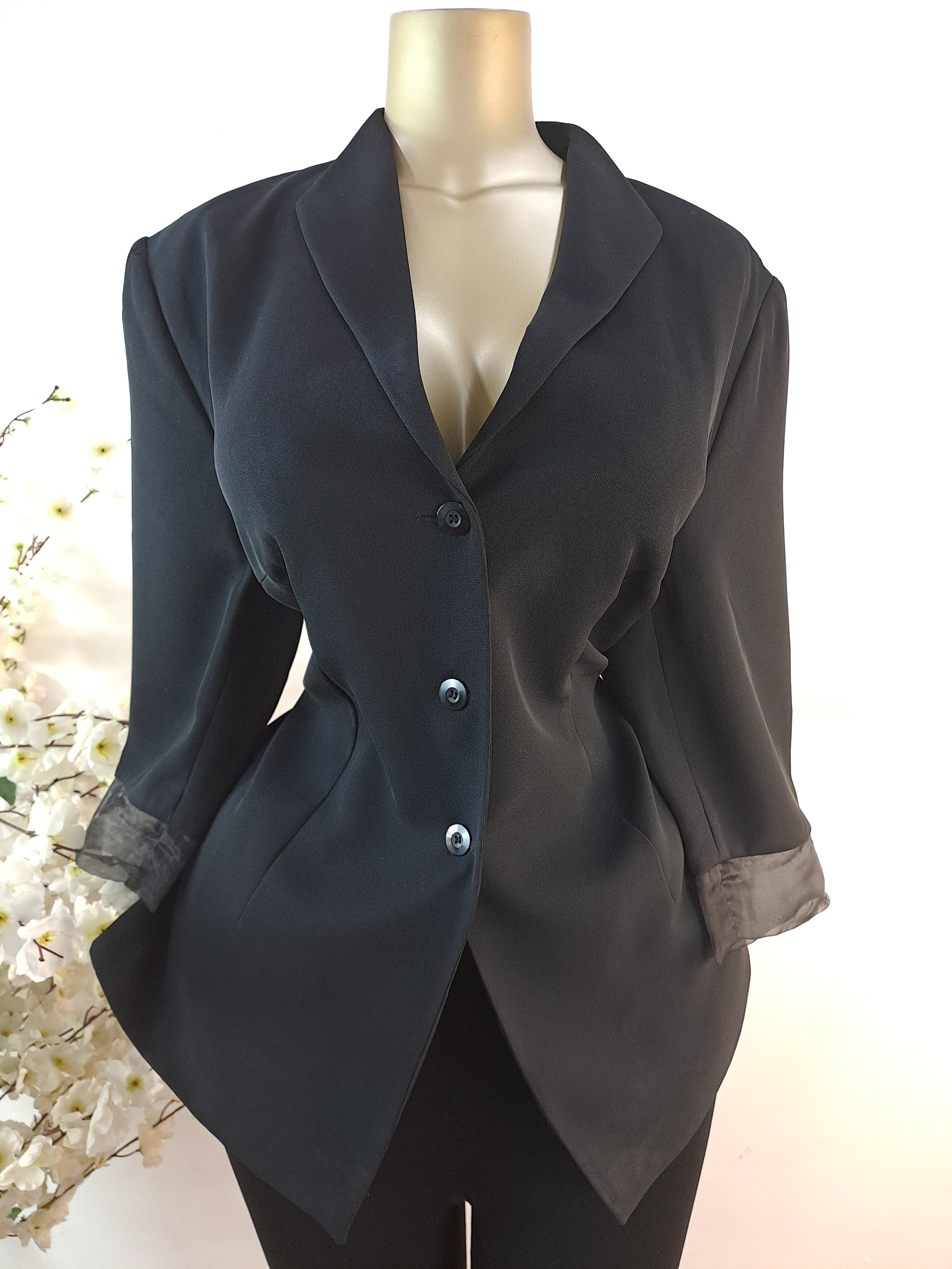 GERRY WEBER UK SIZE 22 [LENGTH 31 INCHES]