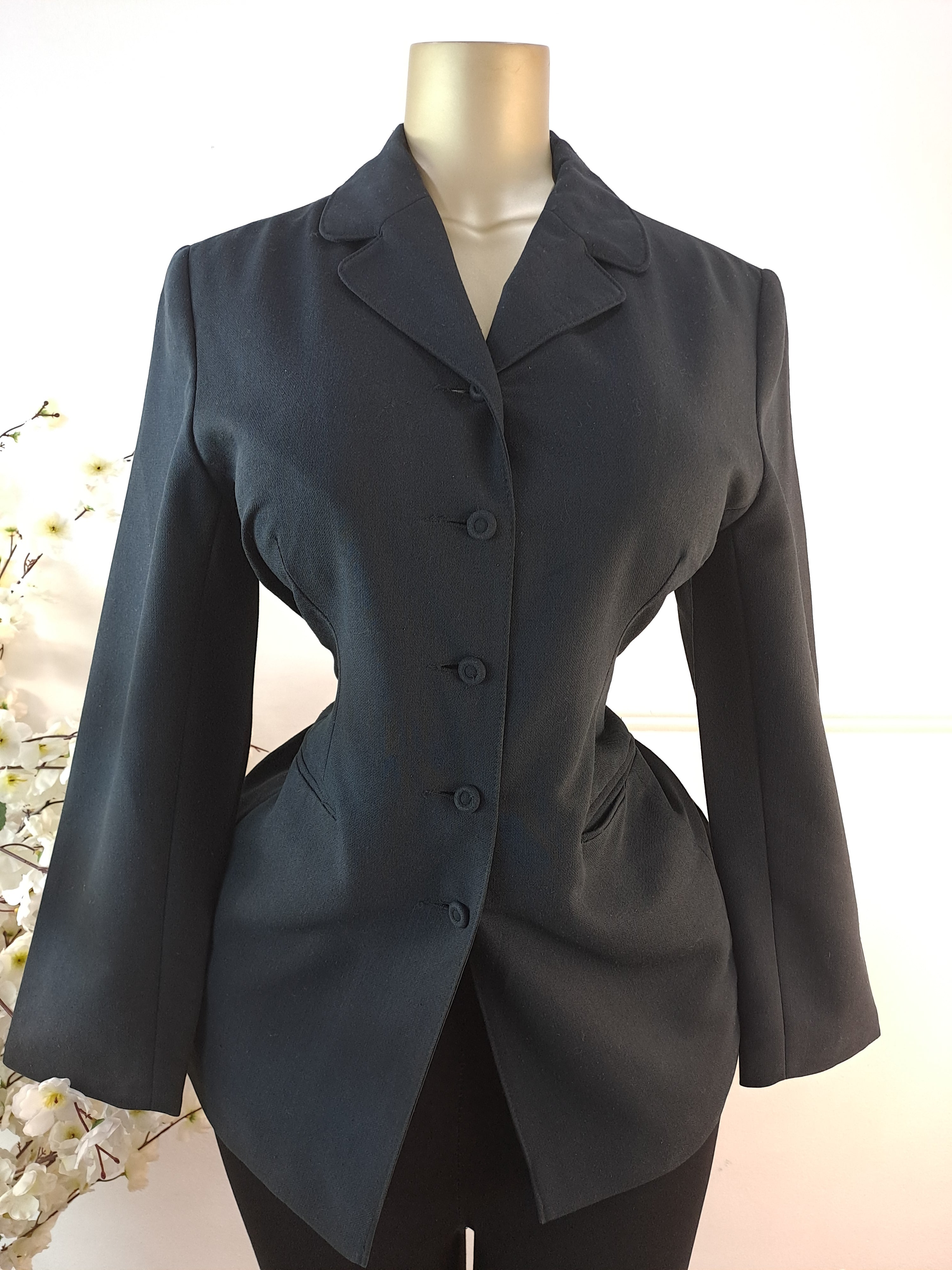 BLAZER UK SIZE 12 [LENGTH 30 INCHES]