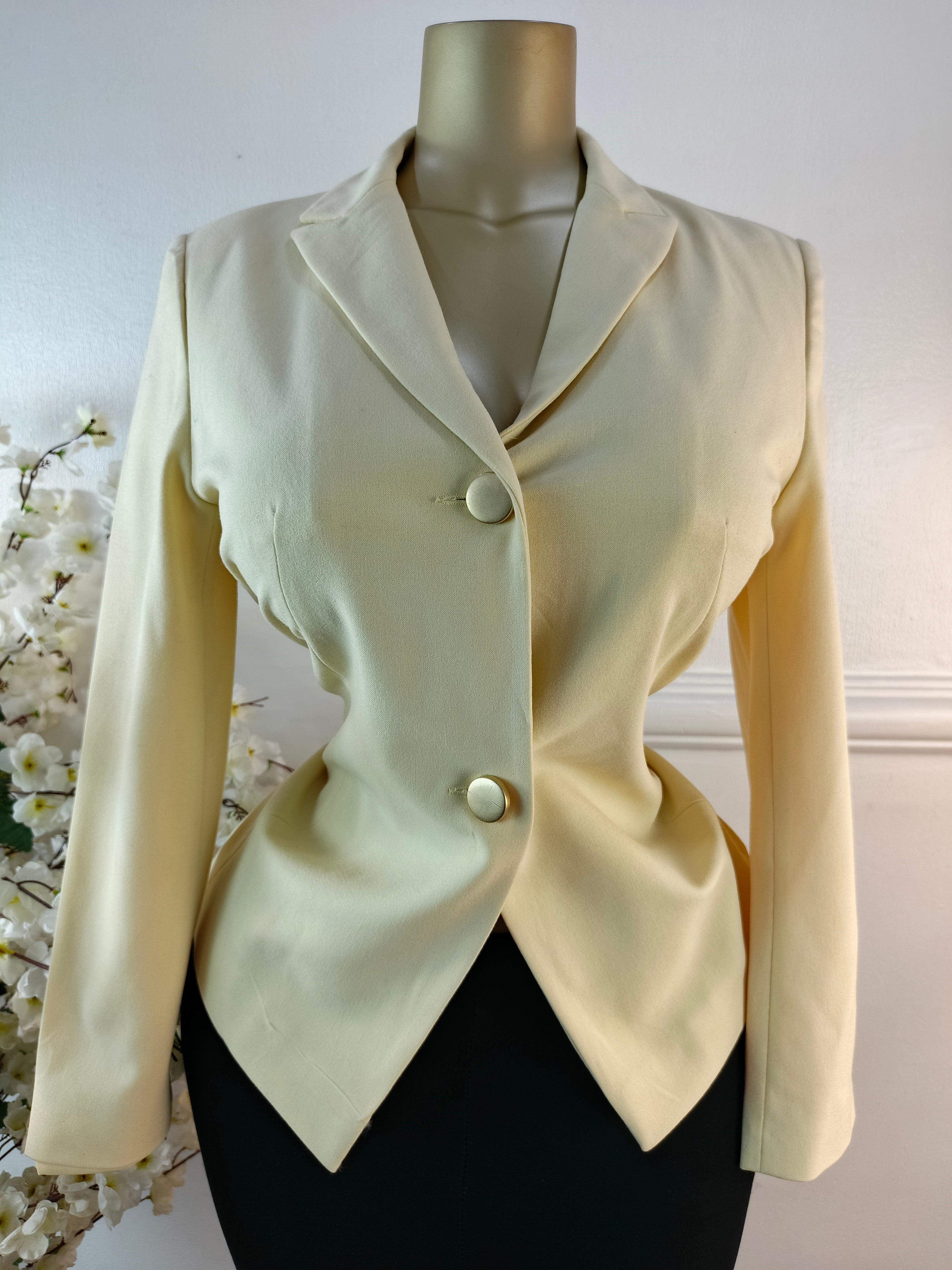 BLAZER UK SIZE 10 [LENGTH 26 INCHES]