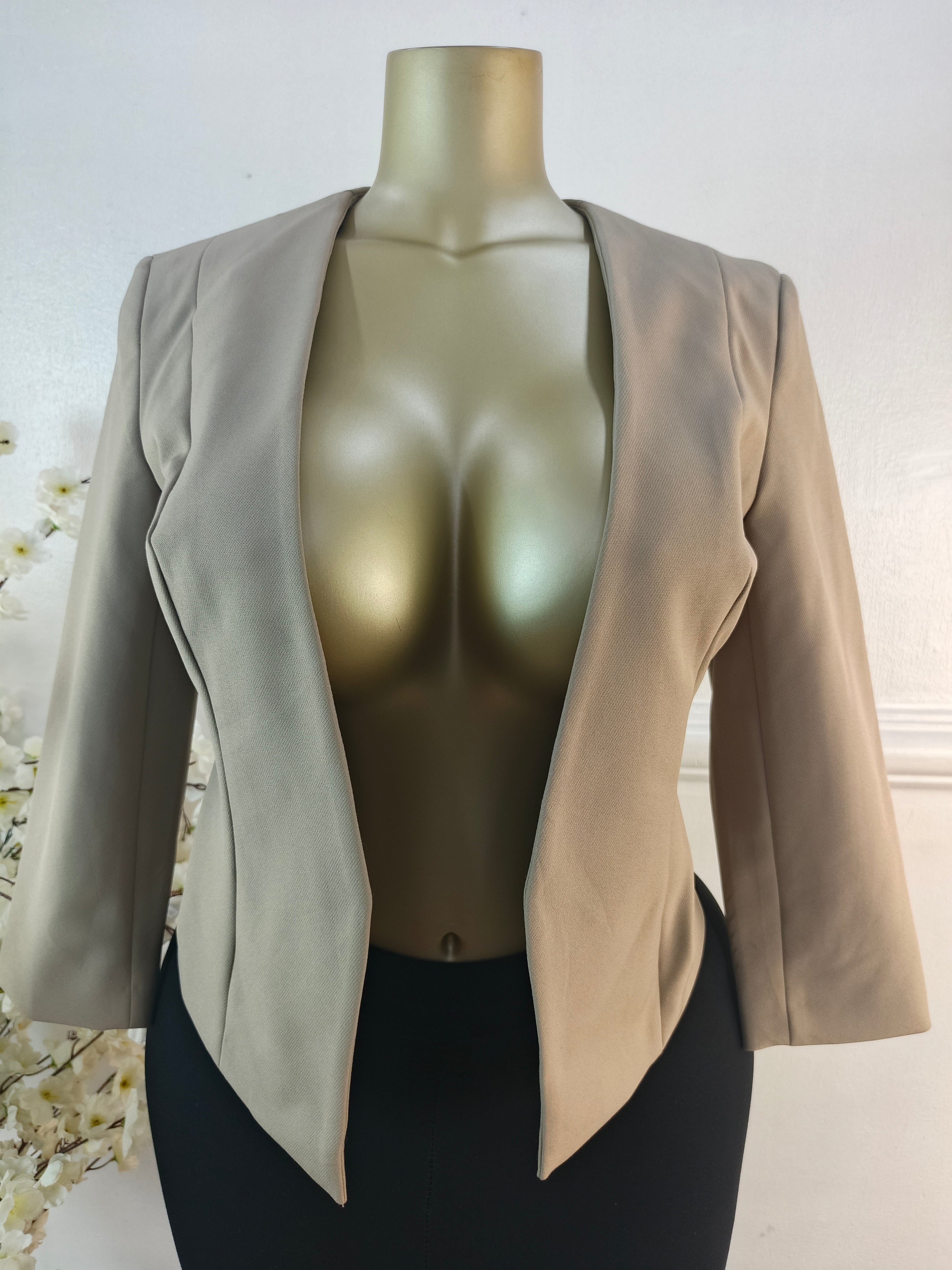 EXPRESS UK SIZE 6 [LENGTH 23 INCHES]
