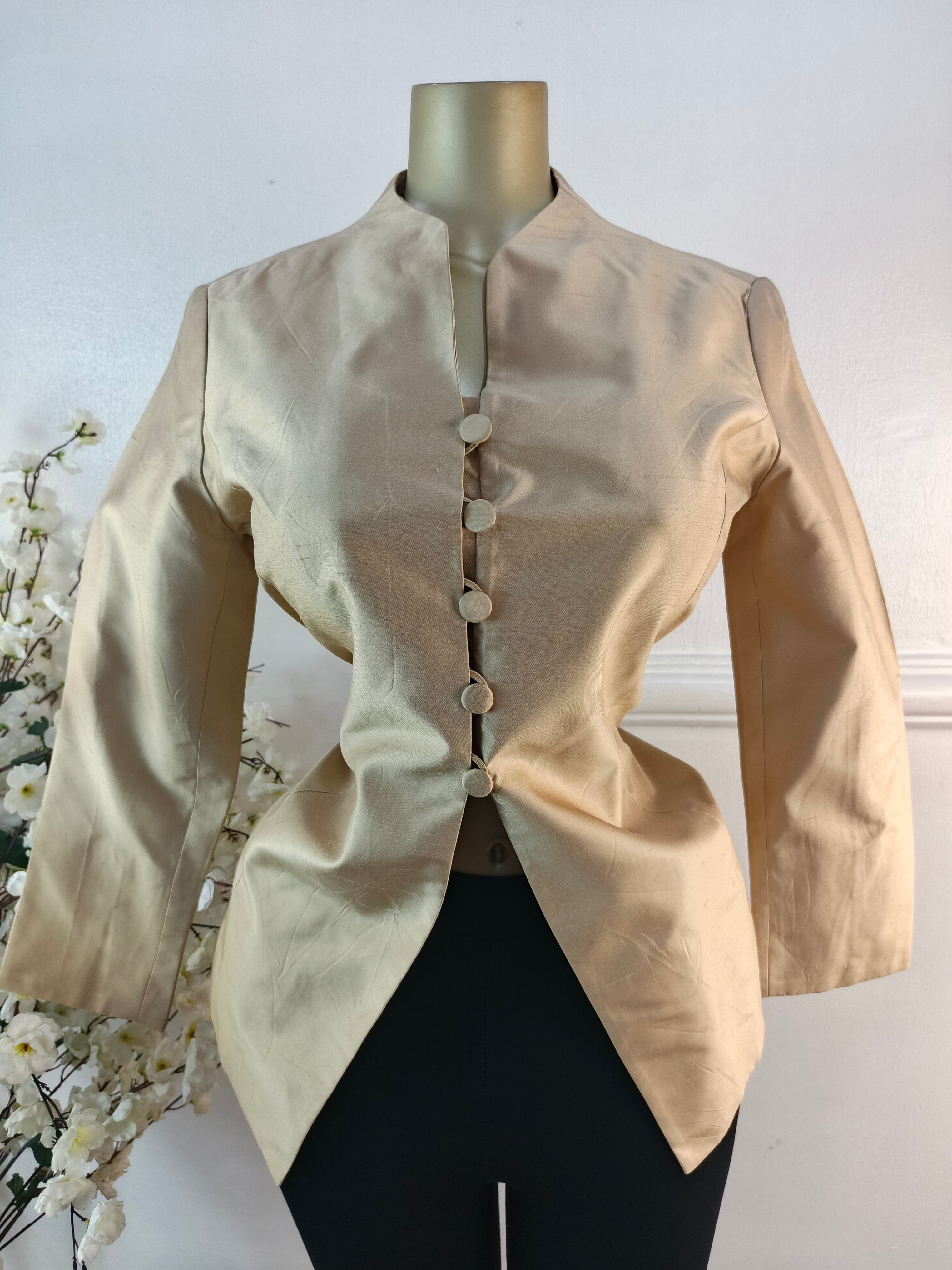 RENATO GUCCI UK SIZE 12 [LENGTH 31 INCHES]