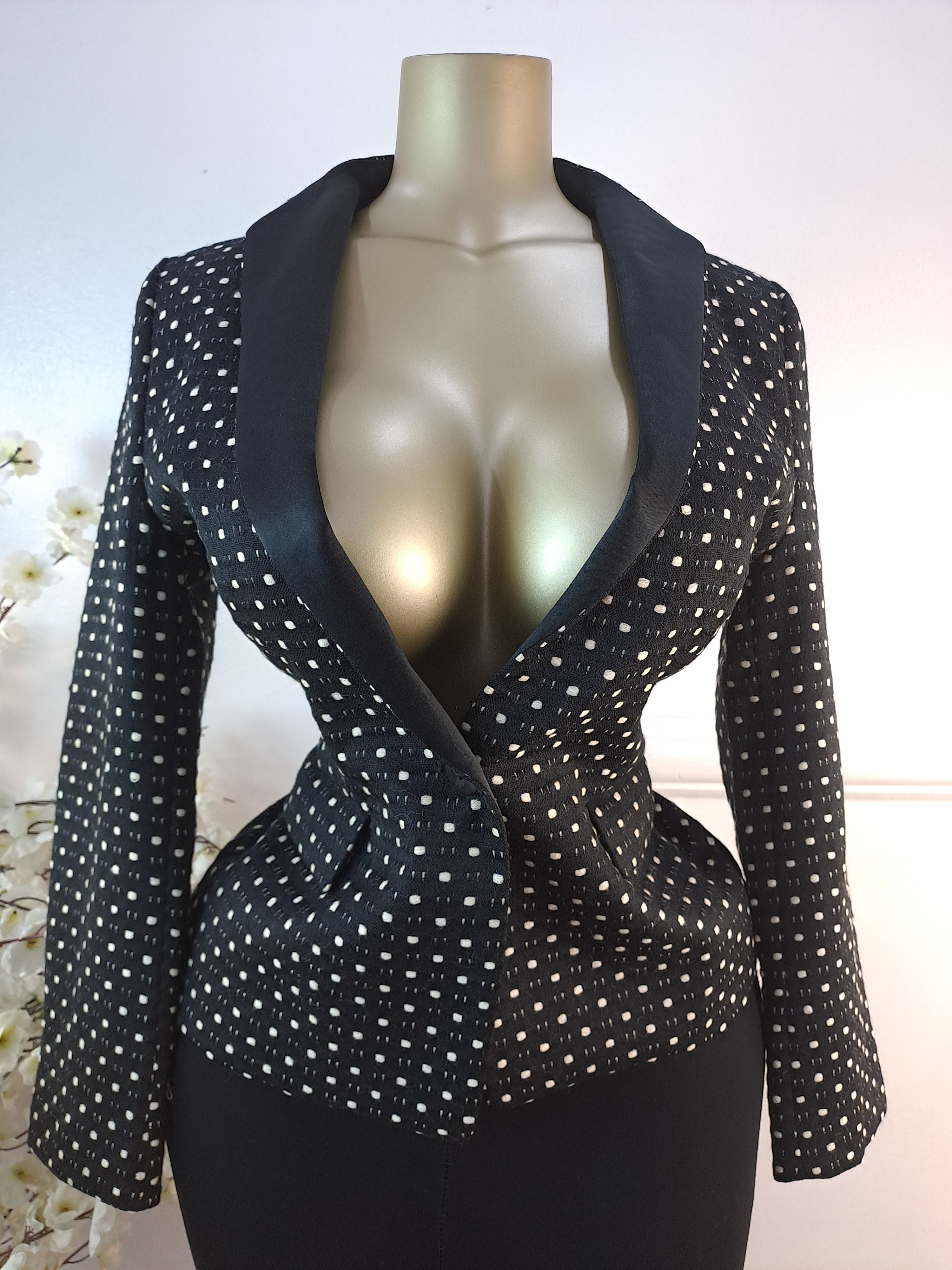 ADOLFO DOMINGUEZ UK SIZE 10 [LENGTH 25 INCHES]