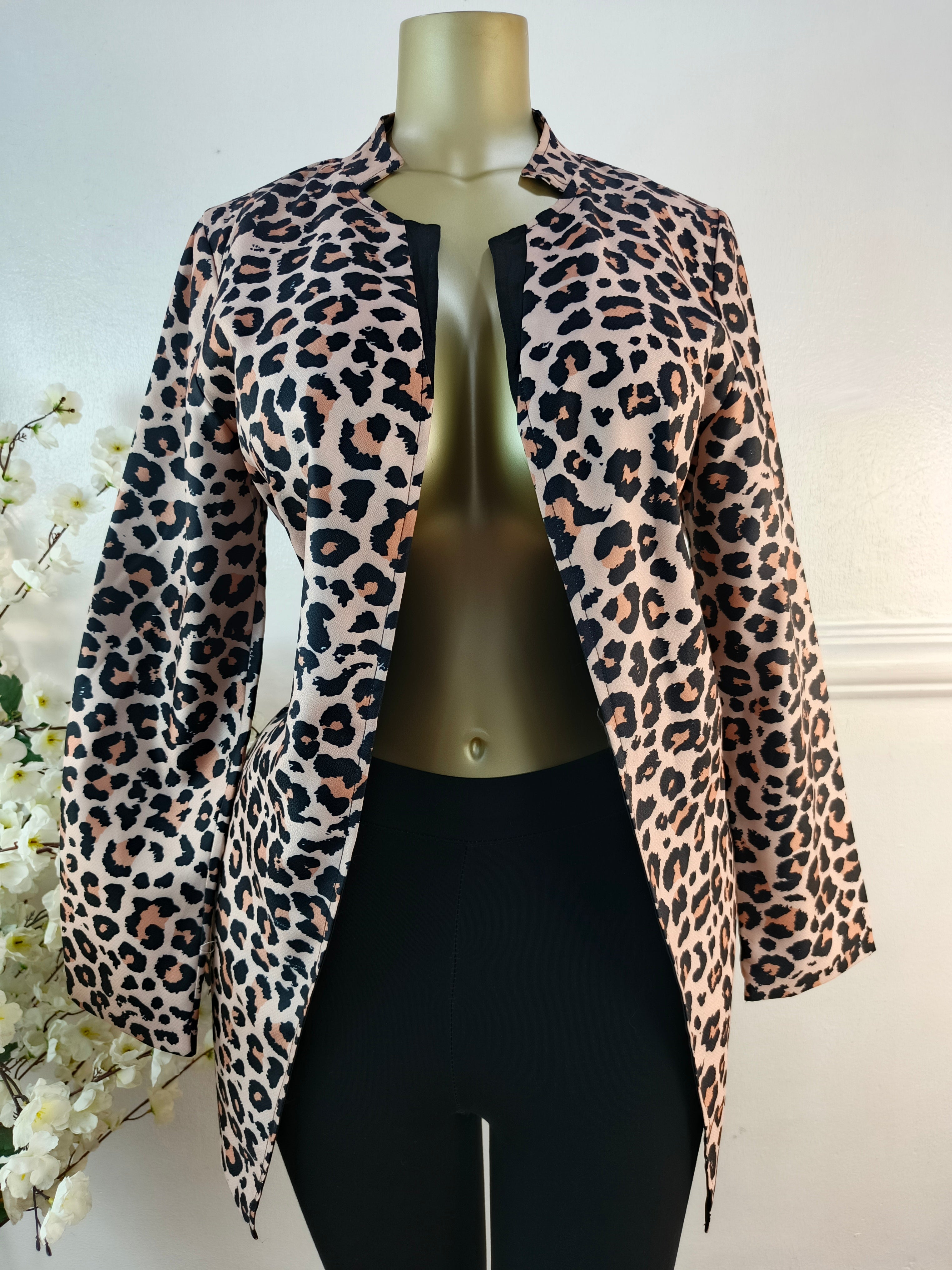 BLAZER UK SIZE 12 [LENGTH 34 INCHES]