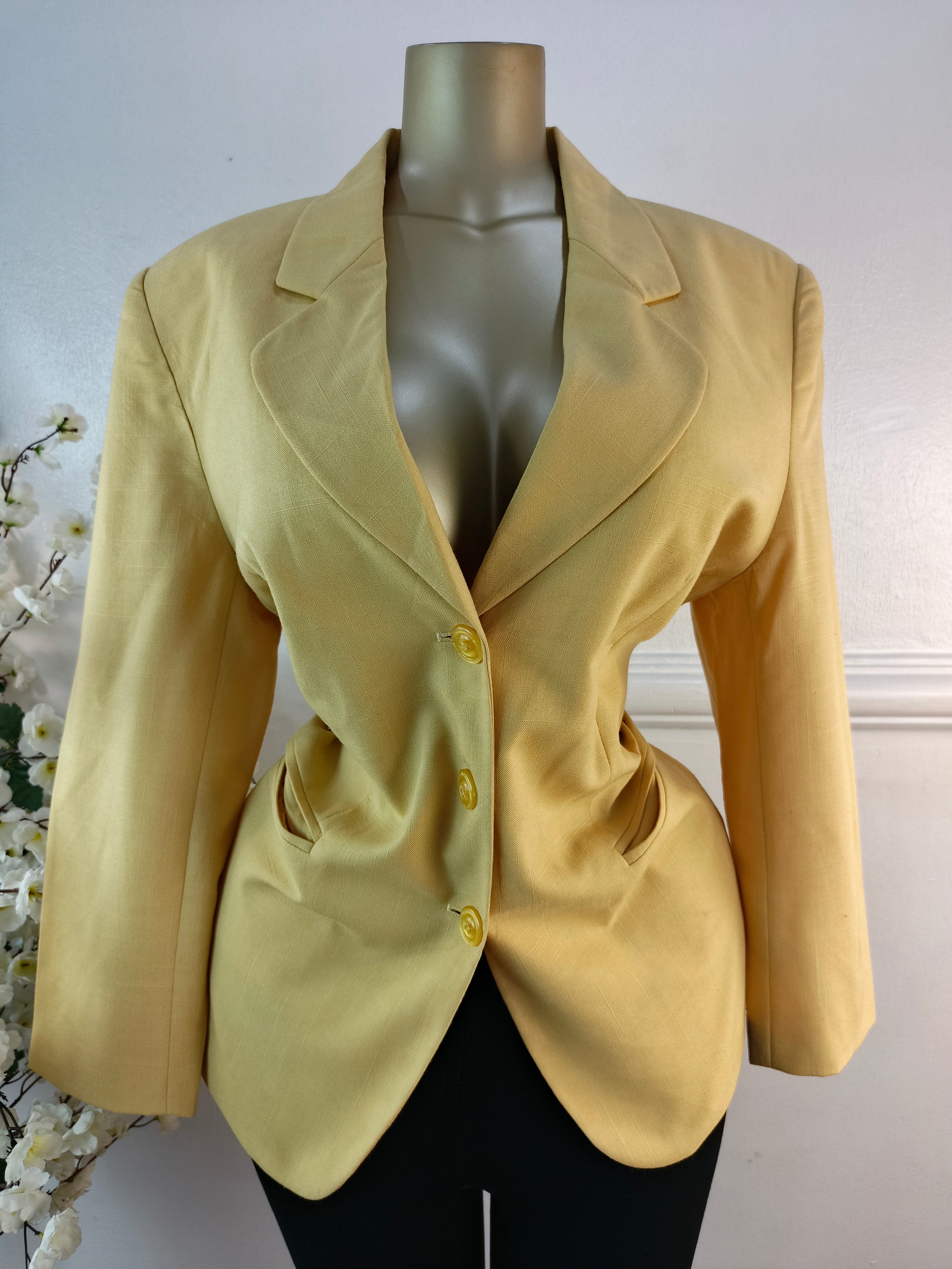 BLAZER UK SIZE 16 [LENGTH 31 INCHES]