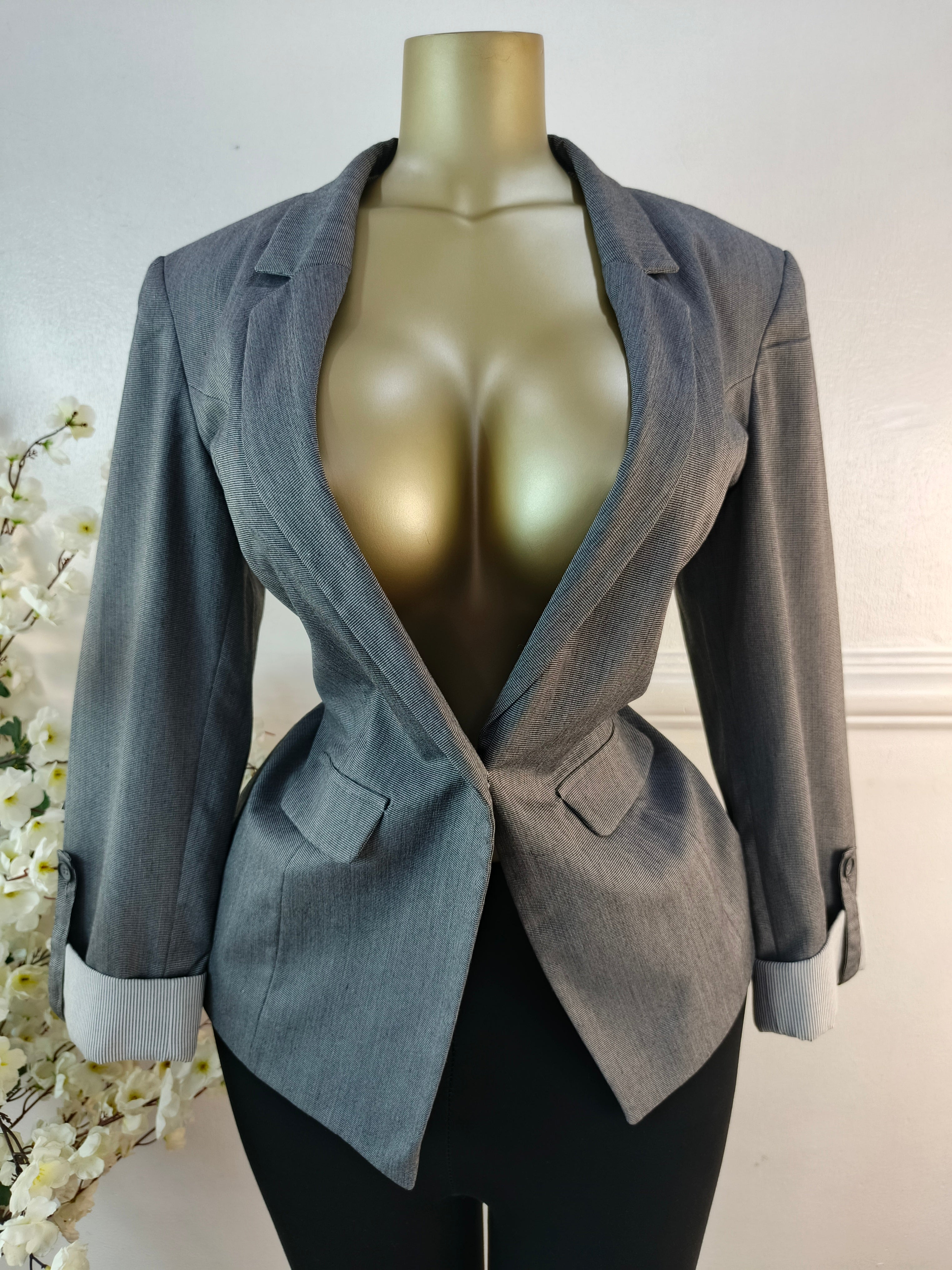 VERO MODA UK SIZE 14 [LENGTH 27 INCHES]