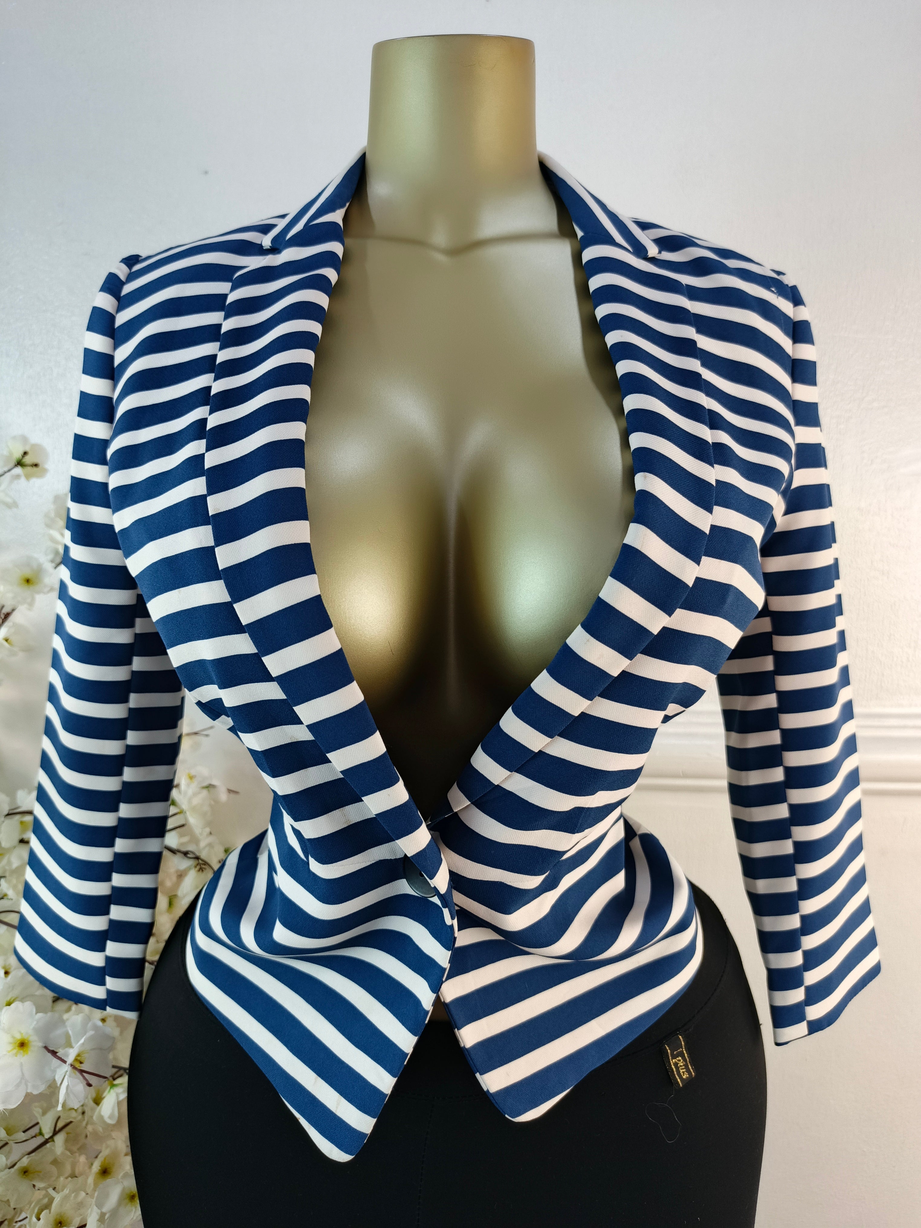BERSHKA UK SIZE 8 [LENGTH 25 INCHES]