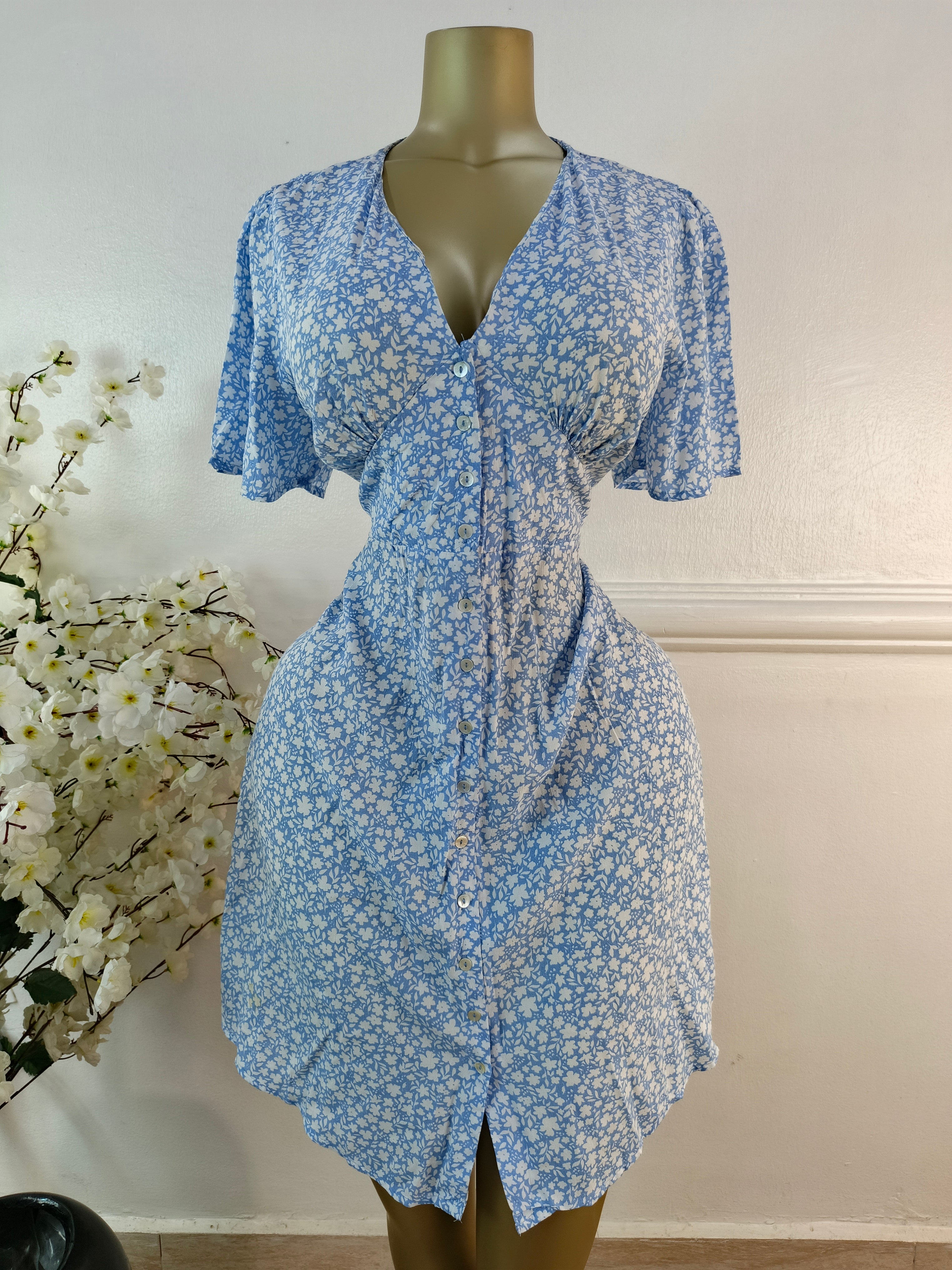 DUNNES UK SIZE 16 [LENGTH 41 INCHES]