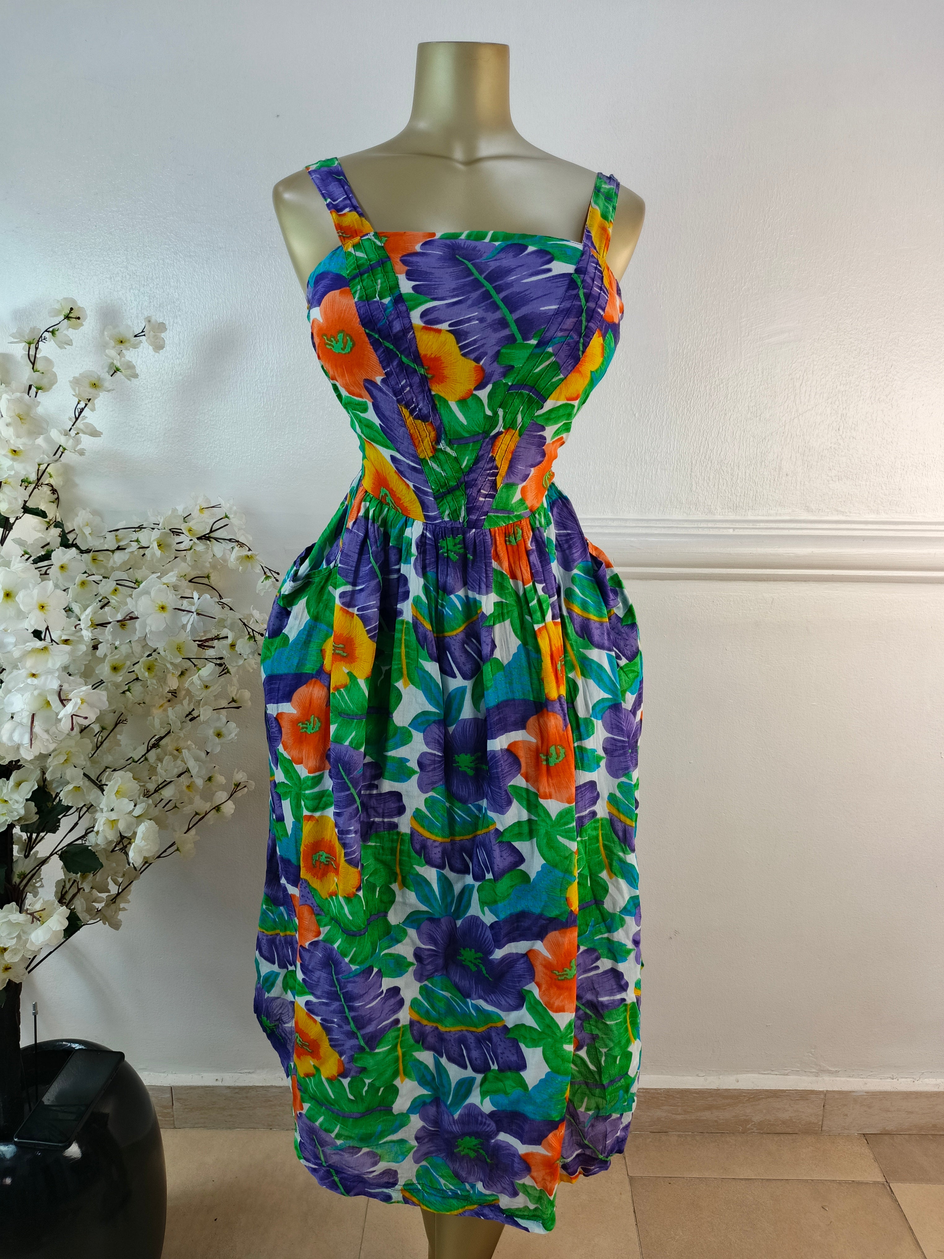 DRESS UK SIZE 8 [LENGTH 49 INCHES]