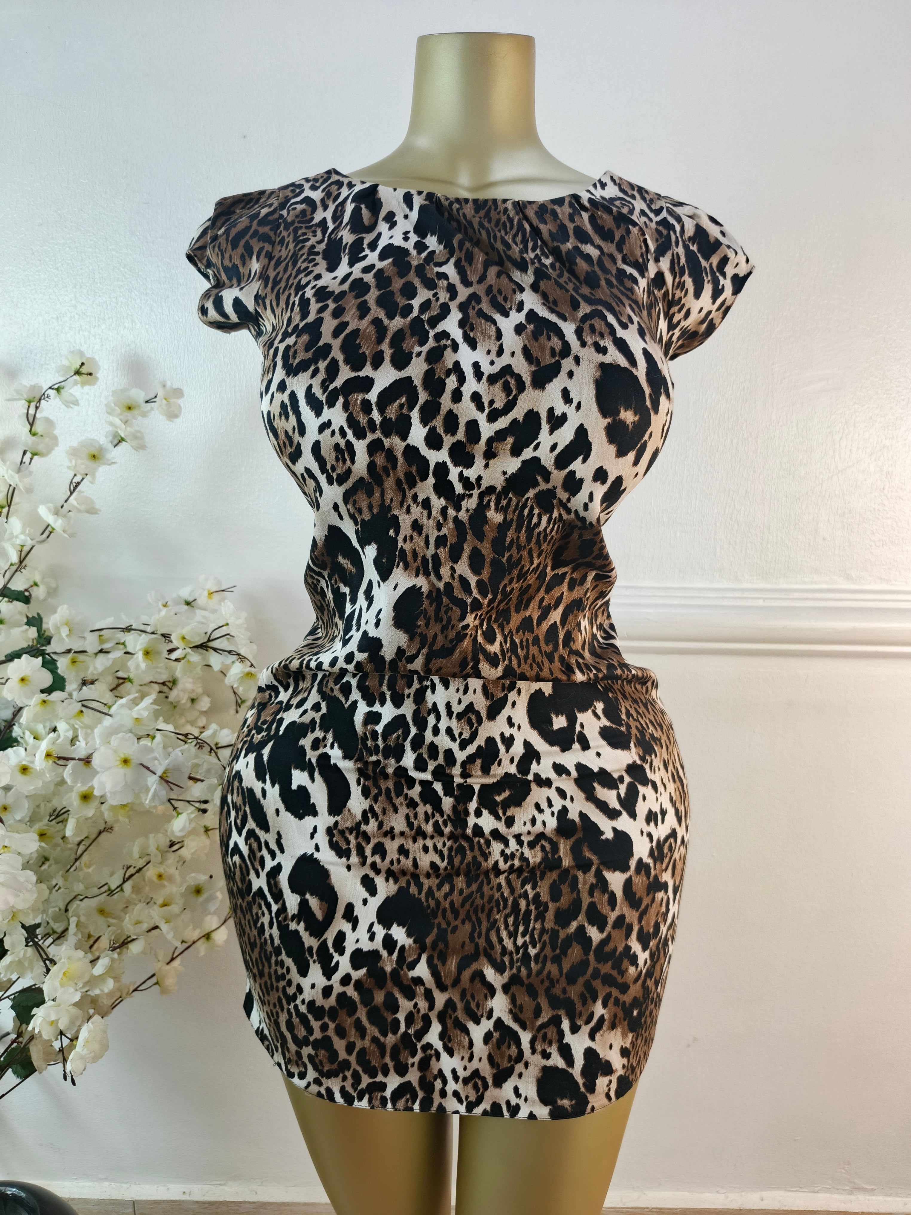 DUNNES UK SIZE 6 [LENGTH 34 INCHES]