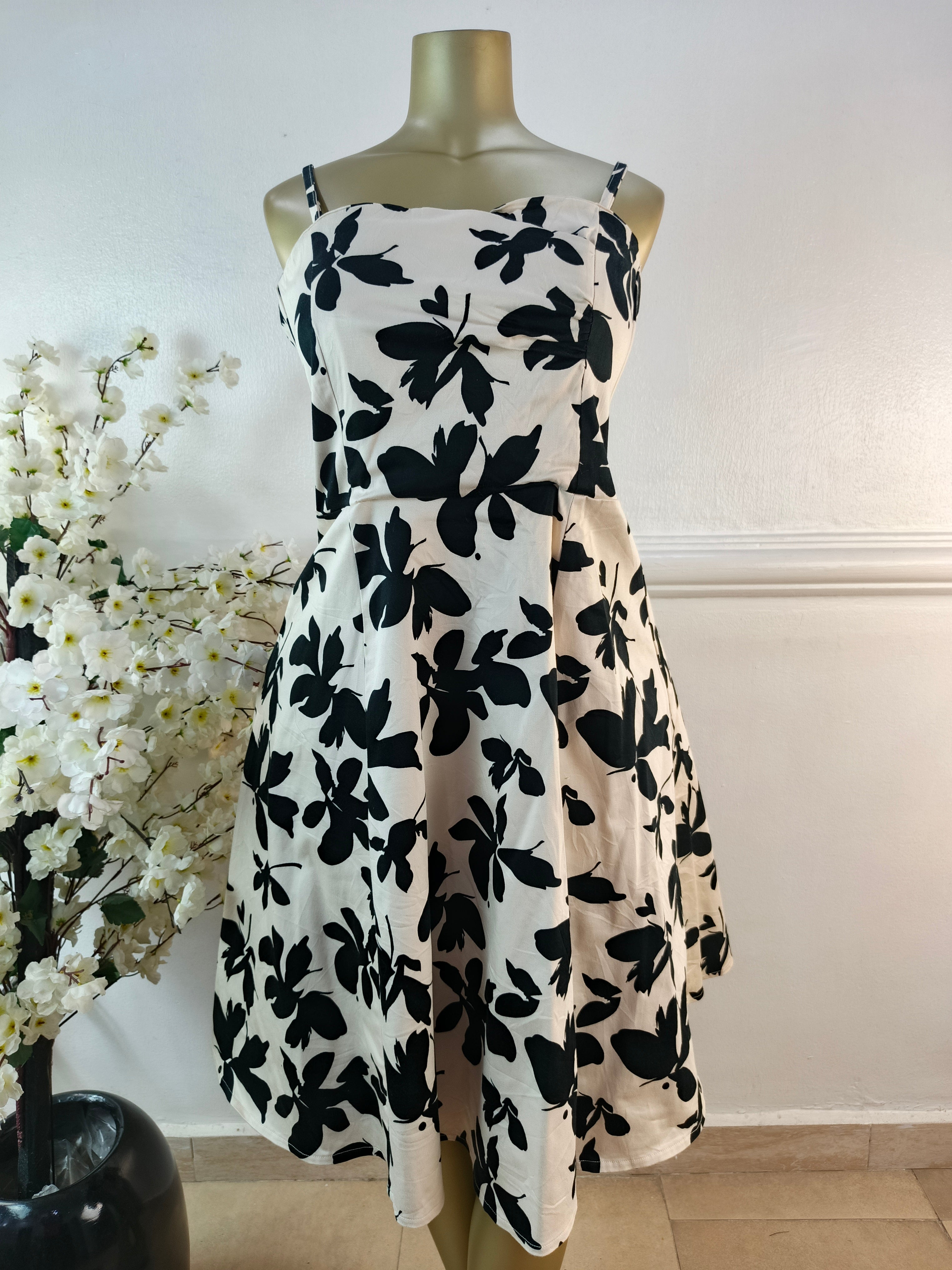 DRESS UK SIZE 8 [LENGTH 42 INCHES]