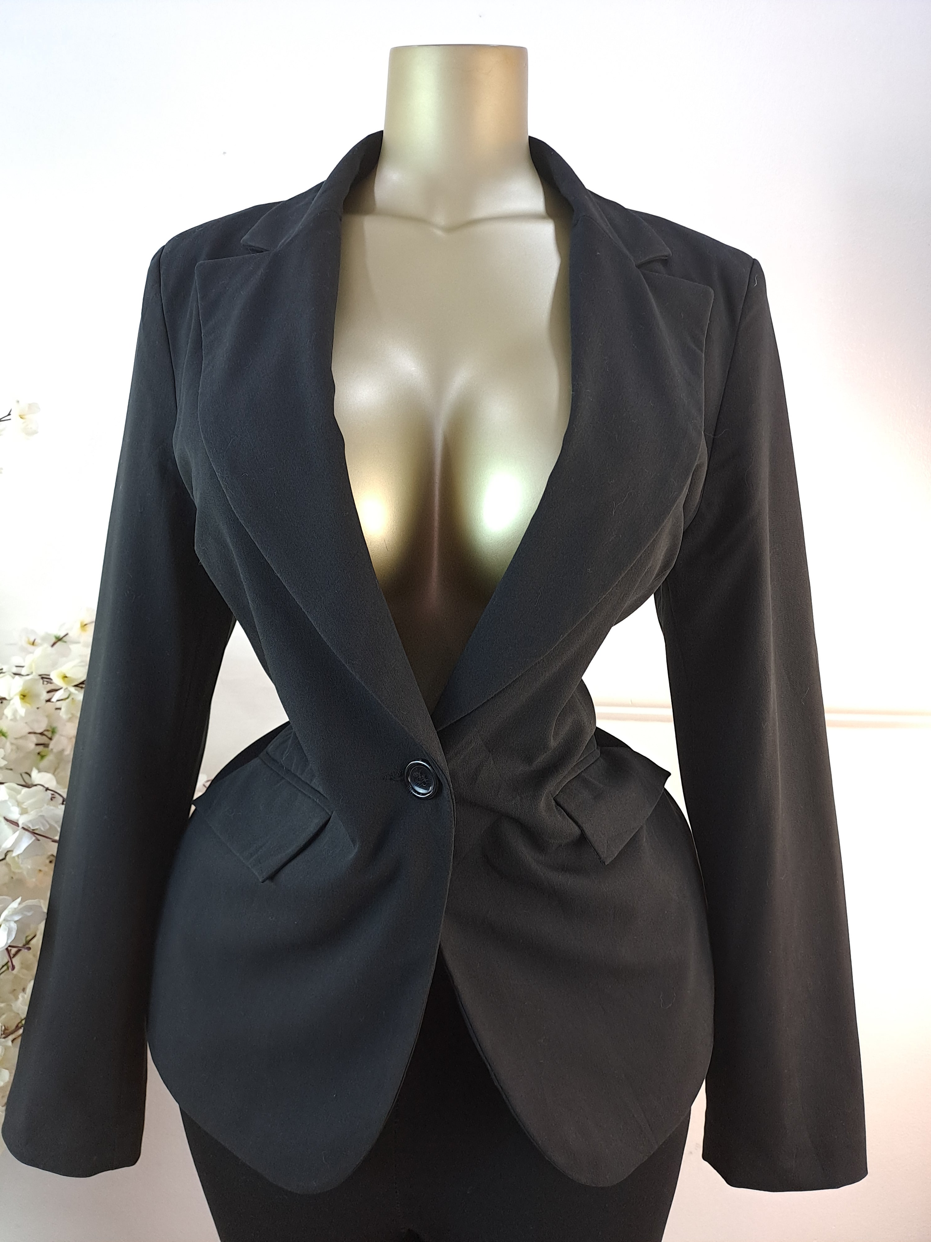 BLAZER UK SIZE 12 [LENGTH 30 INCHES]