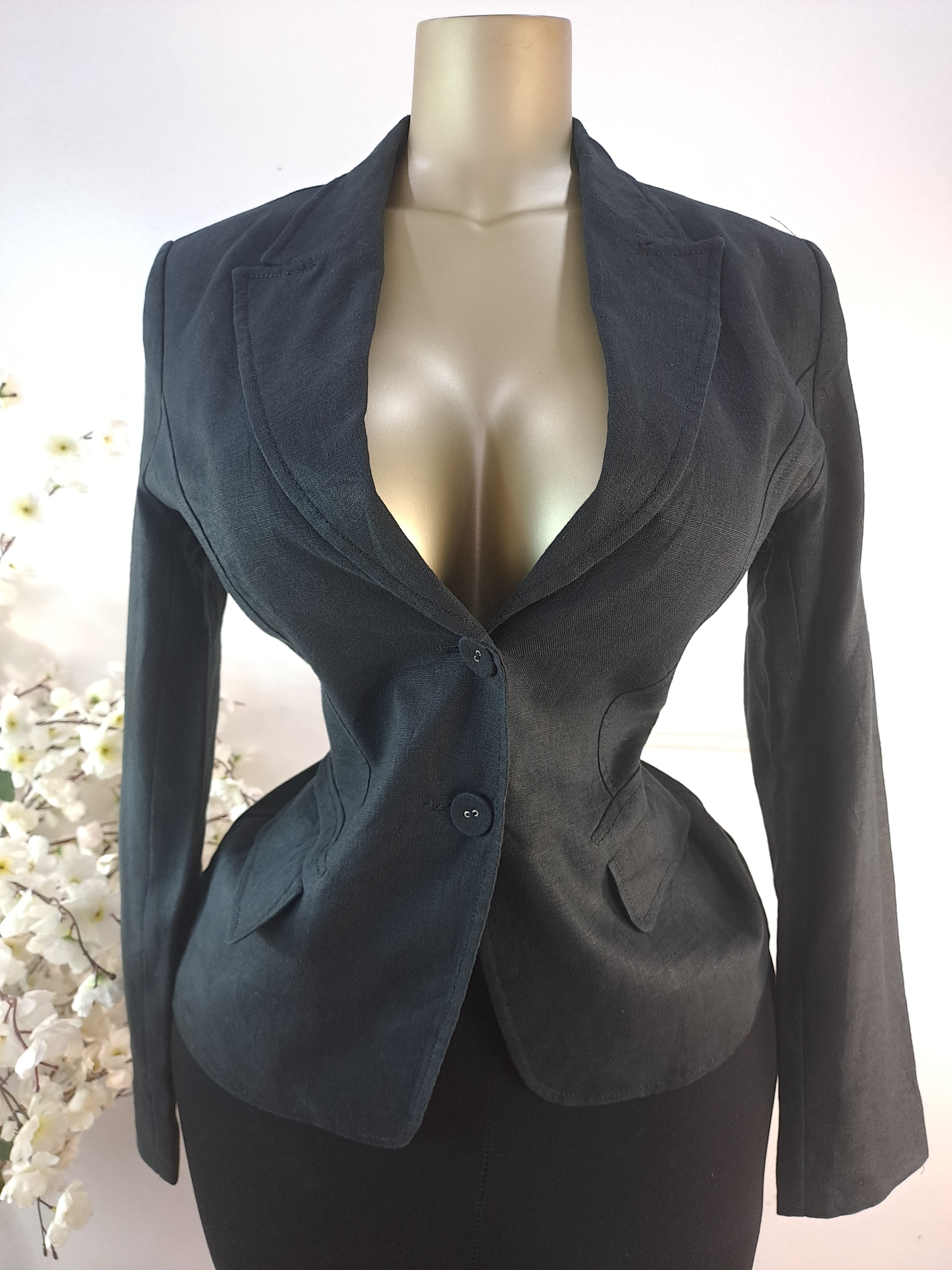 BLAZER UK SIZE 10 [LENGTH 26 INCHES]